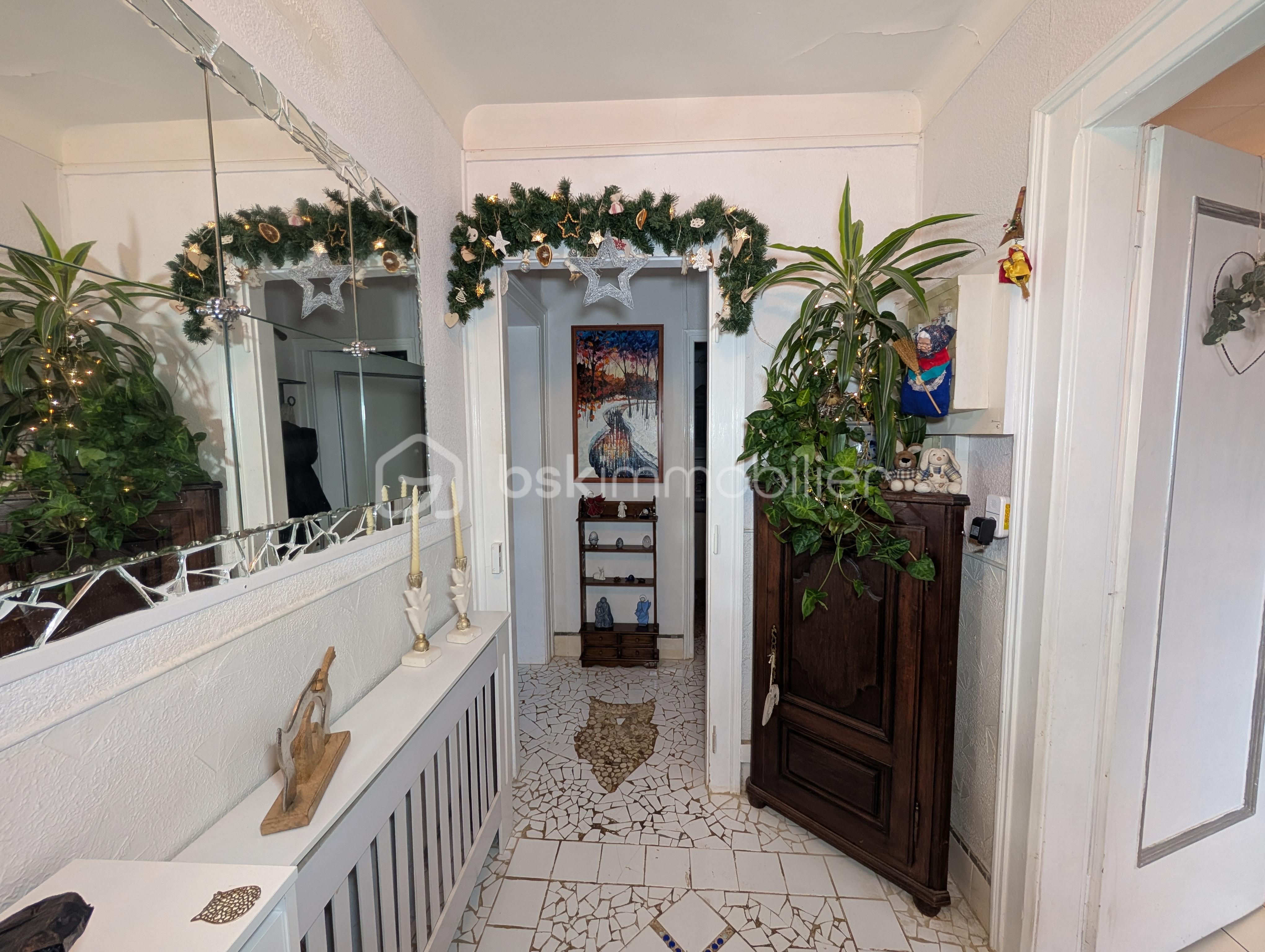 Appartement de 95,79 m² - Entrée Grégory SONRIER BSK.jpg