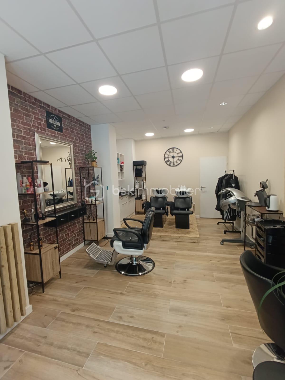 Local commercial de 226,53 m² - BUWQ6663.JPG