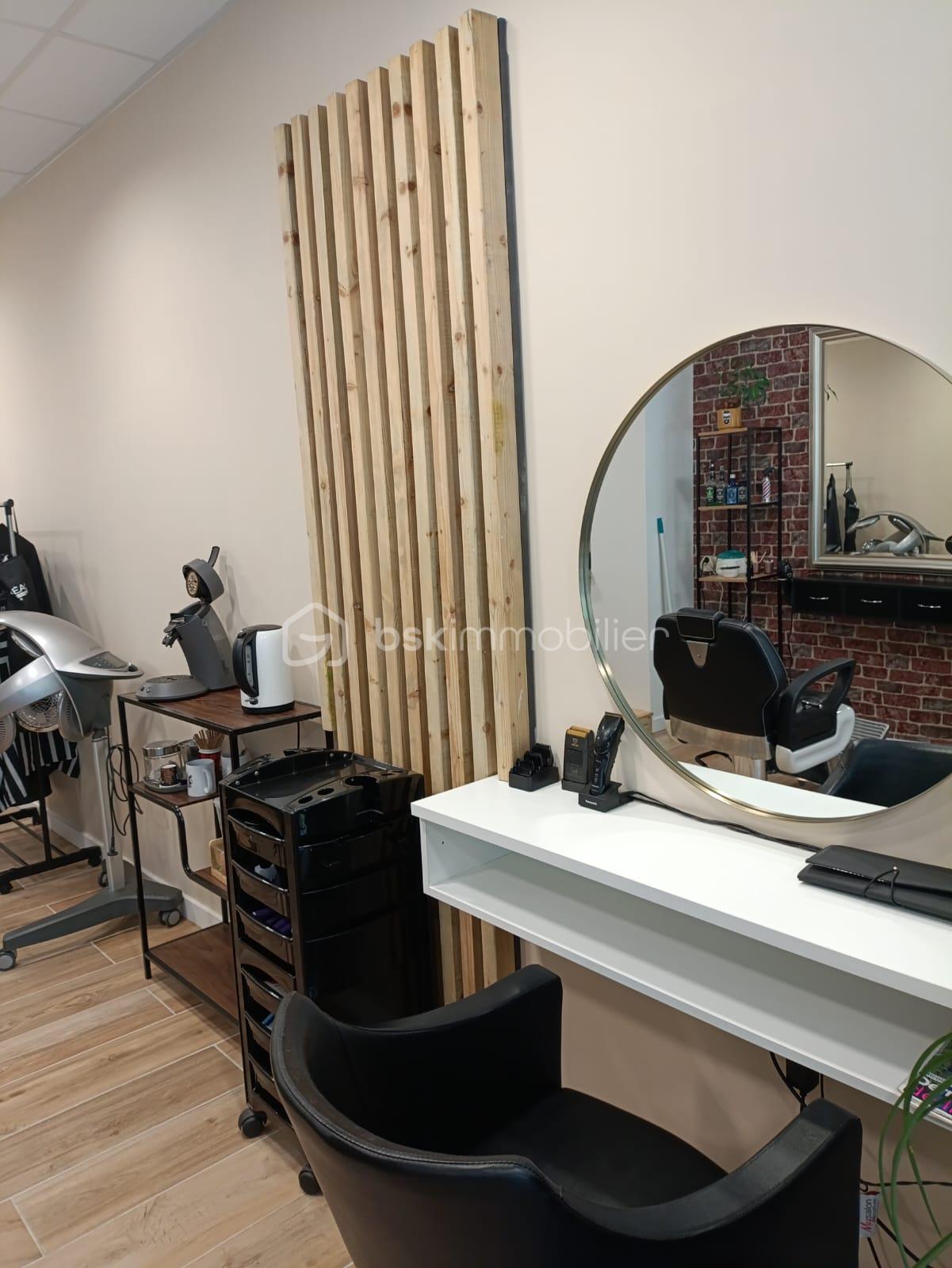 Local commercial de 226,53 m² - FUJJ7986.JPG