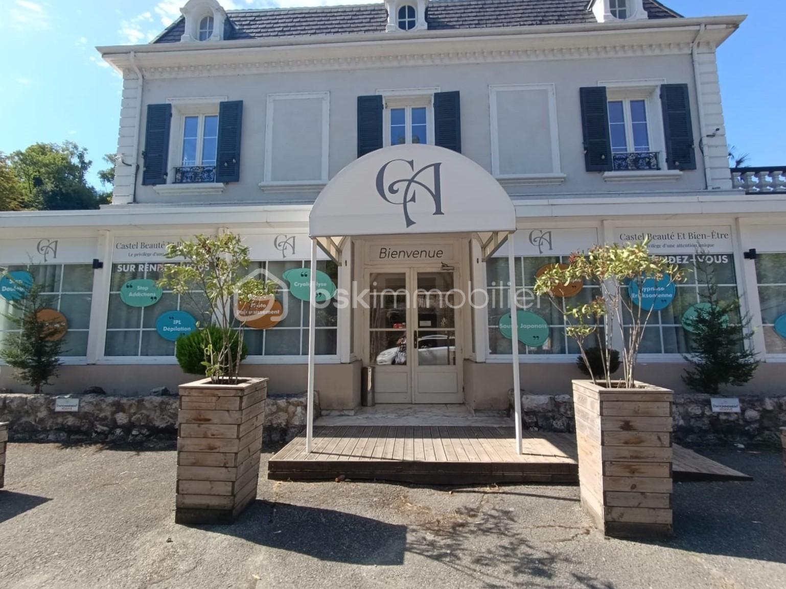 Local commercial de 226,53 m² - GUKH3780.JPG