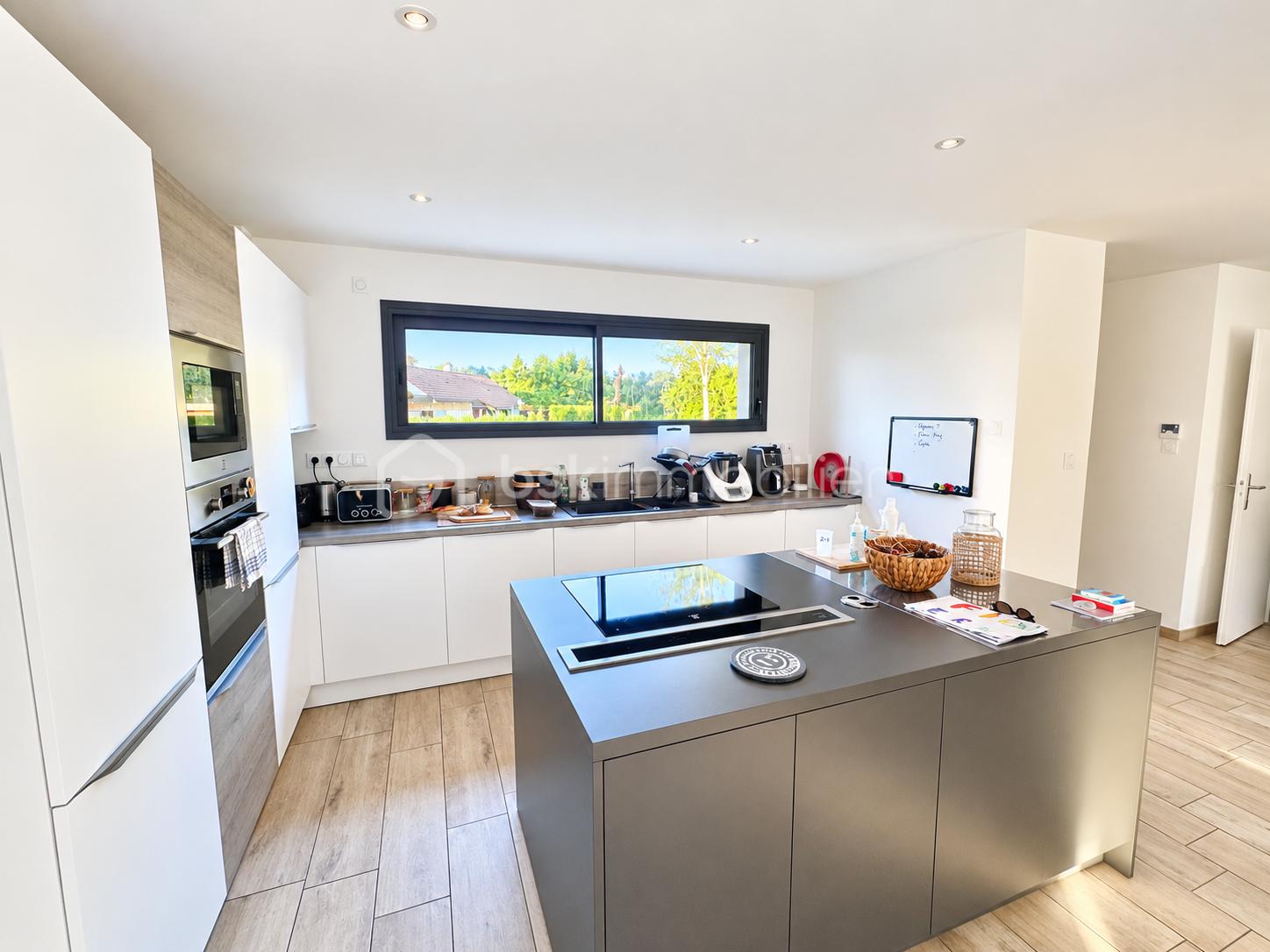 Maison 6 pièces 136 m² · à Guécélard · 136 m² · 339 600 €