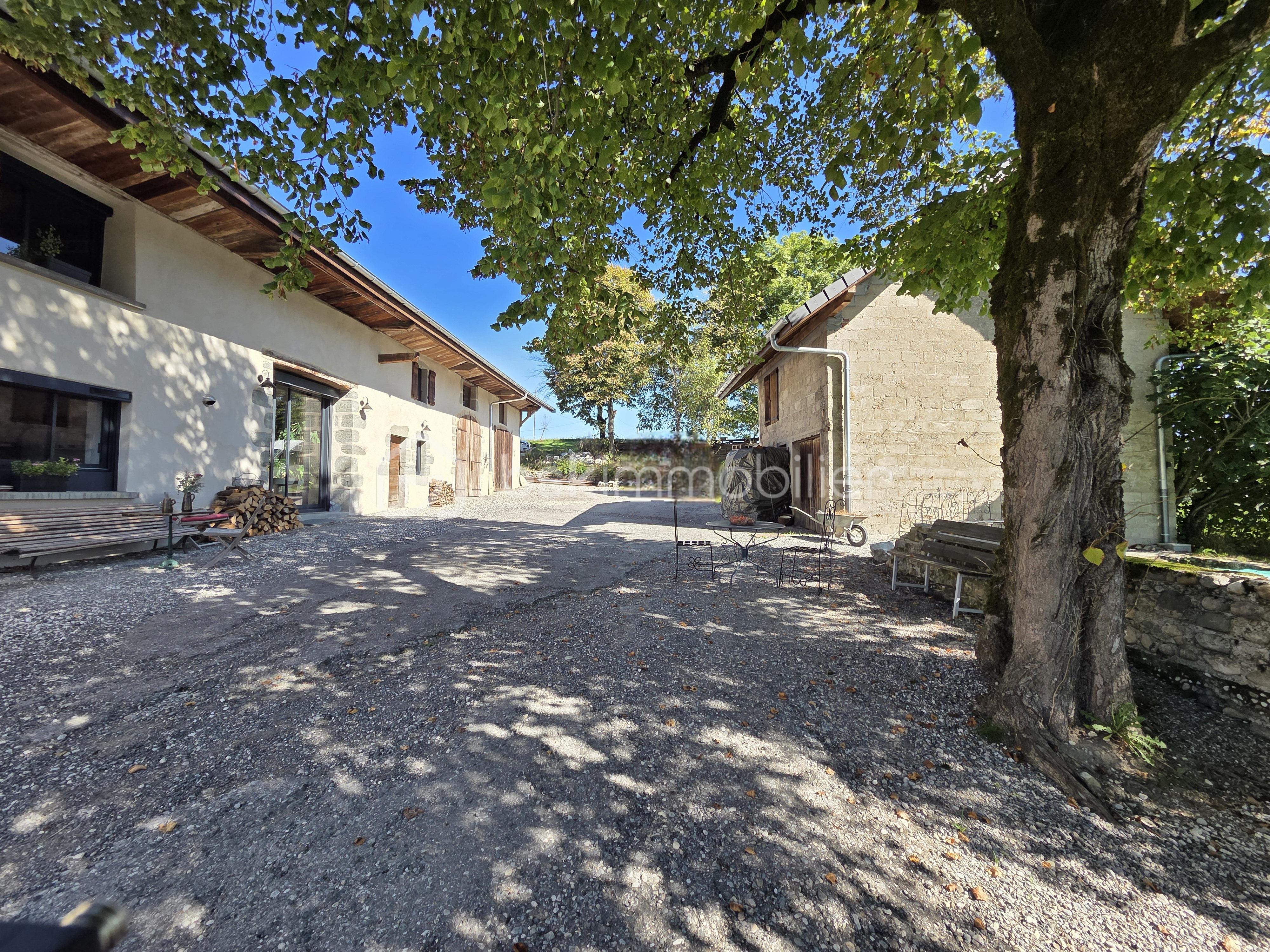 Maison ancienne de 366 m² - 20250919_113330.jpg