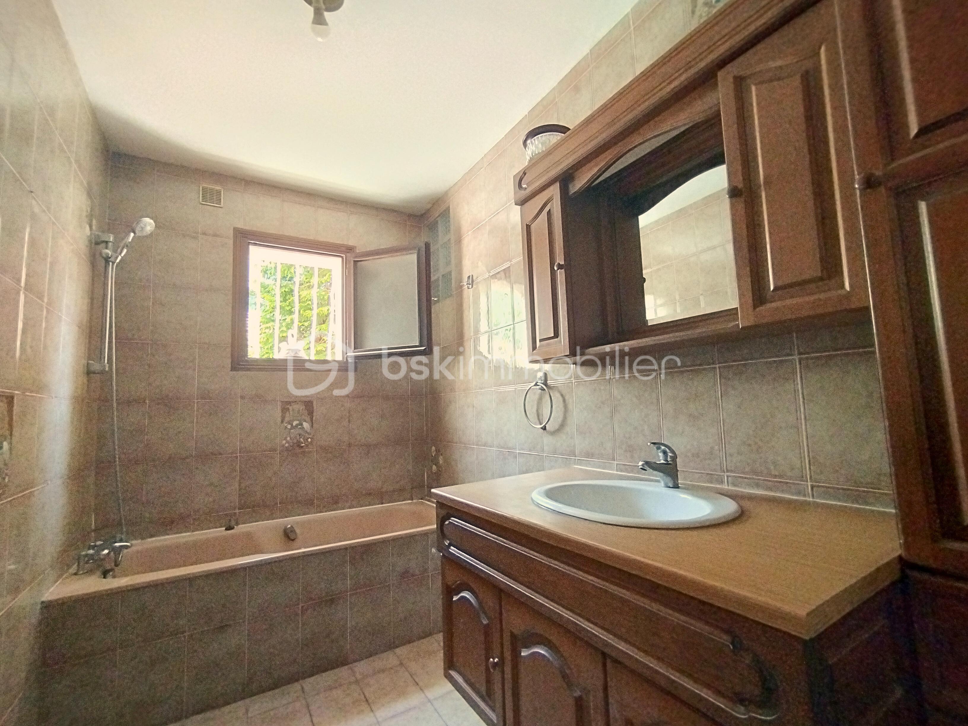 Appartement de 86 m² - 3e6d046d-acbd-4a1e-baa7-b18a4f71c6fd.jpg