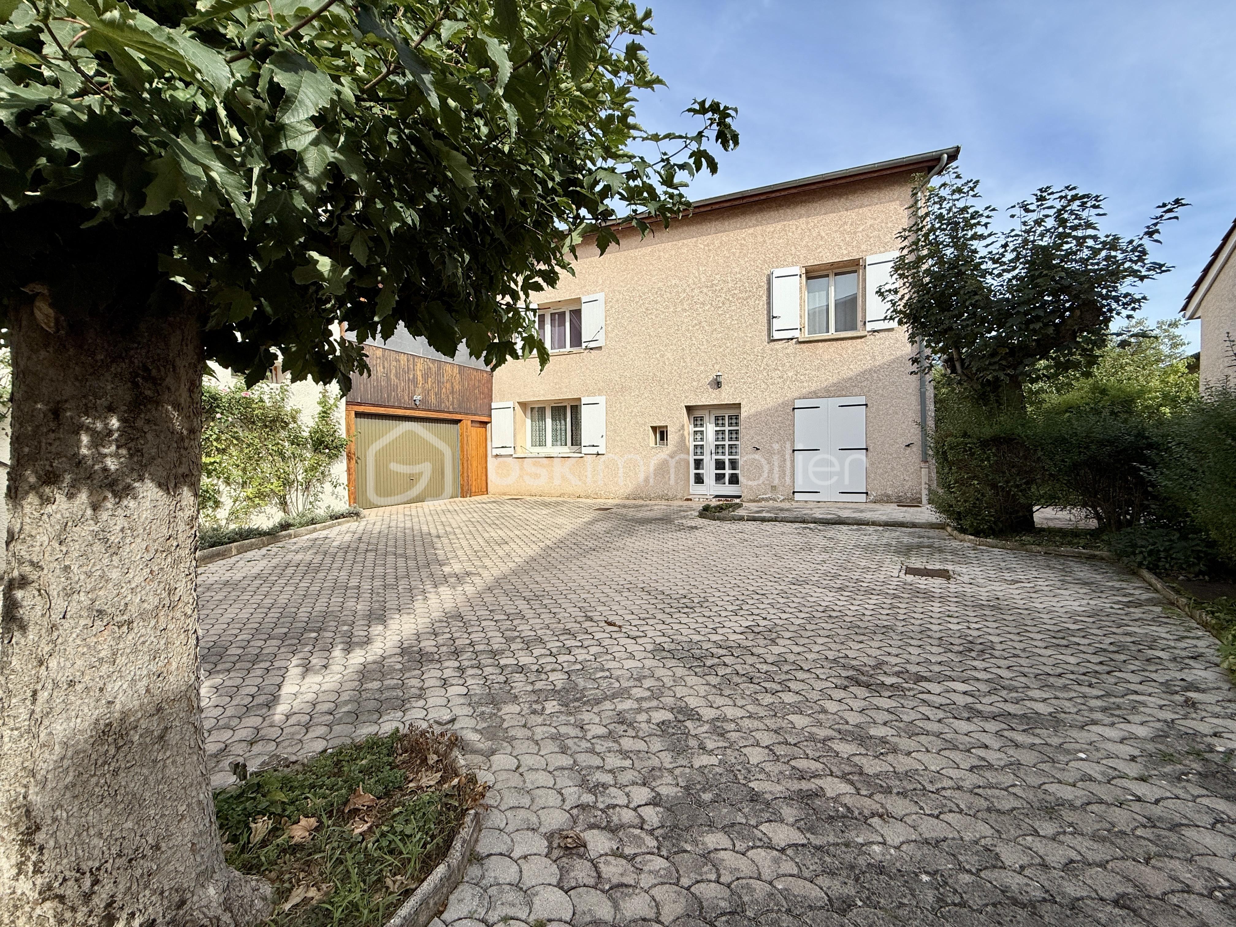 Maison de 200 m² - 1.JPEG