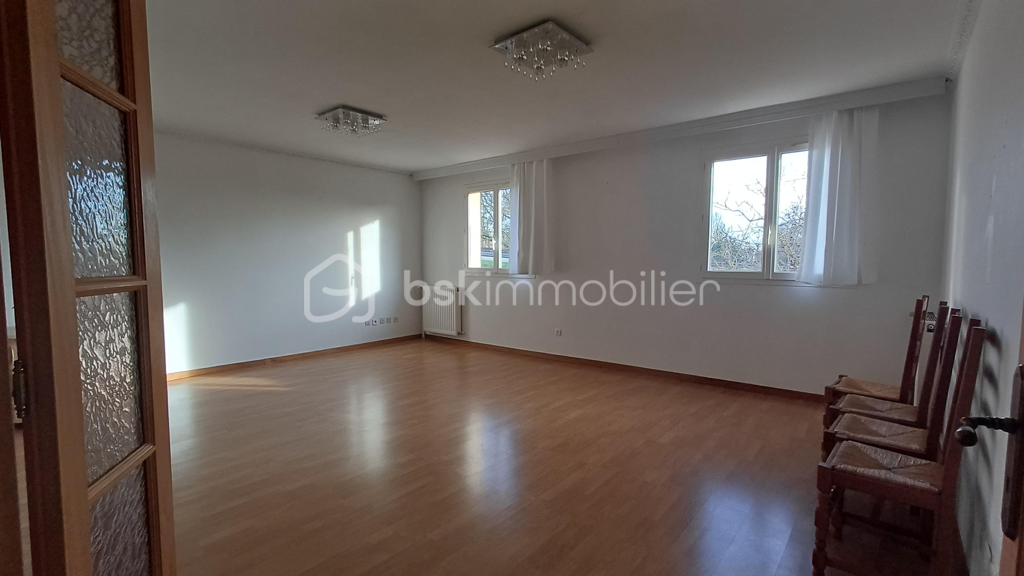 Maison de 215,10 m² - 20260121_152838.jpg