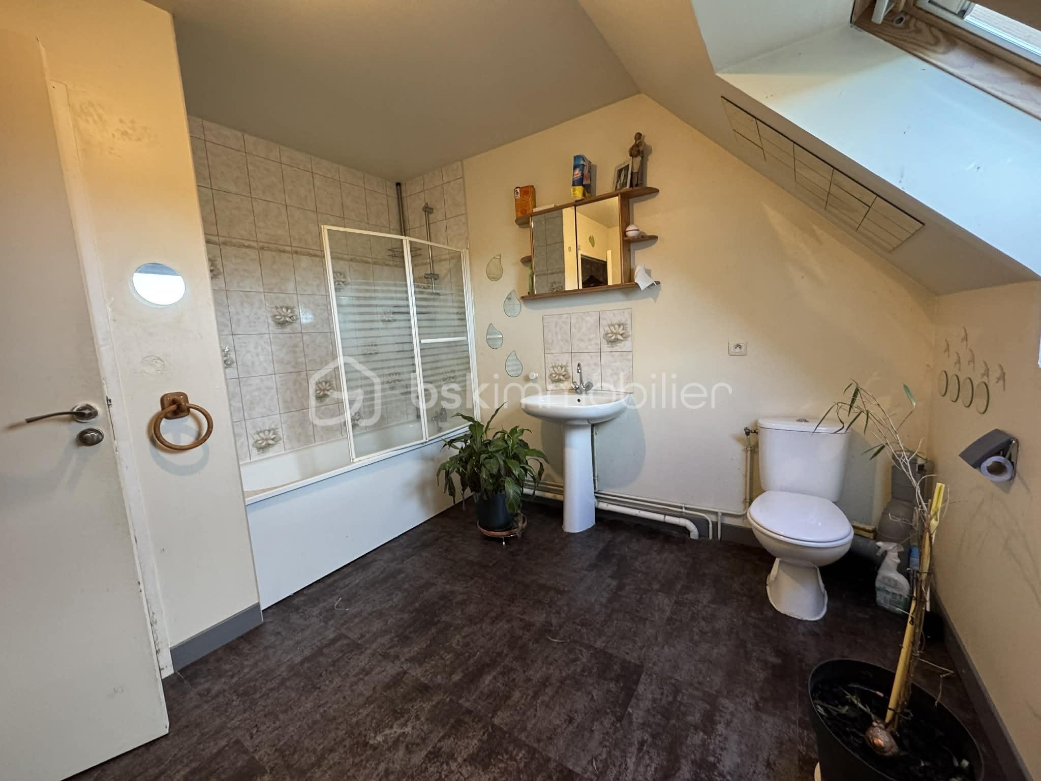 Maison traditionnelle de 99 m² - u-2jTQJh.jpg