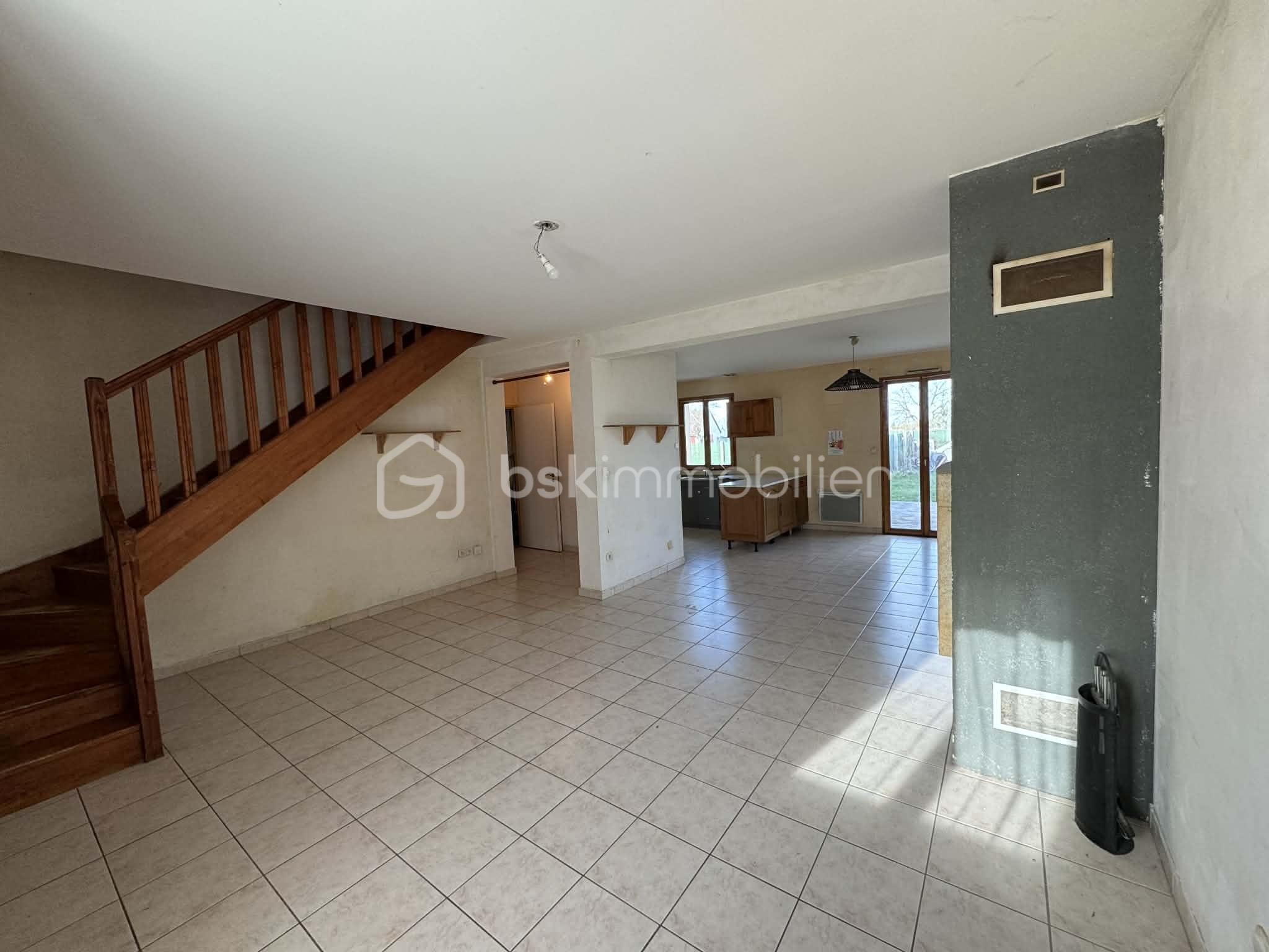 Maison traditionnelle de 99 m² - 1PGJ5Lqn.jpg