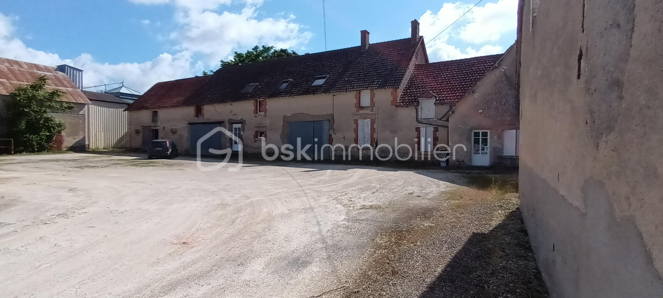 Corps de ferme de 268 m² - 20240612_102156.jpg