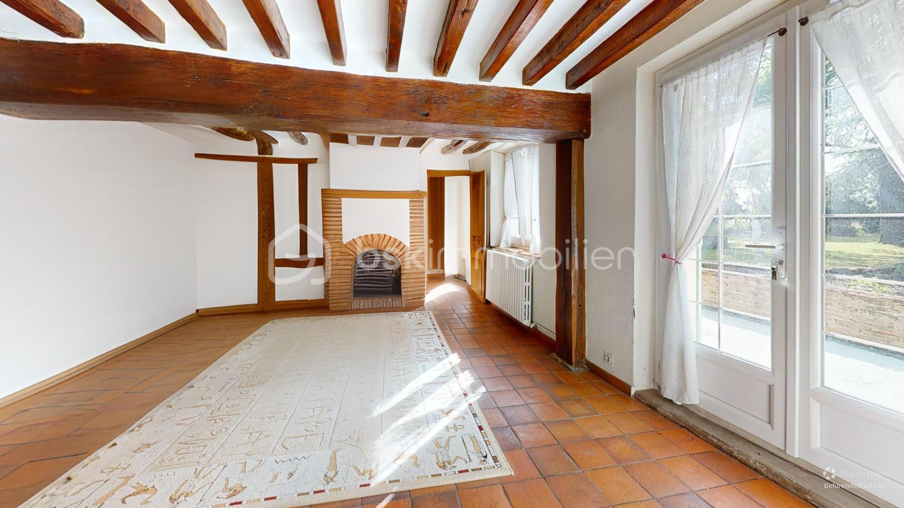 Longere-Quiers-Living-Room-Defurnished 4.jpg