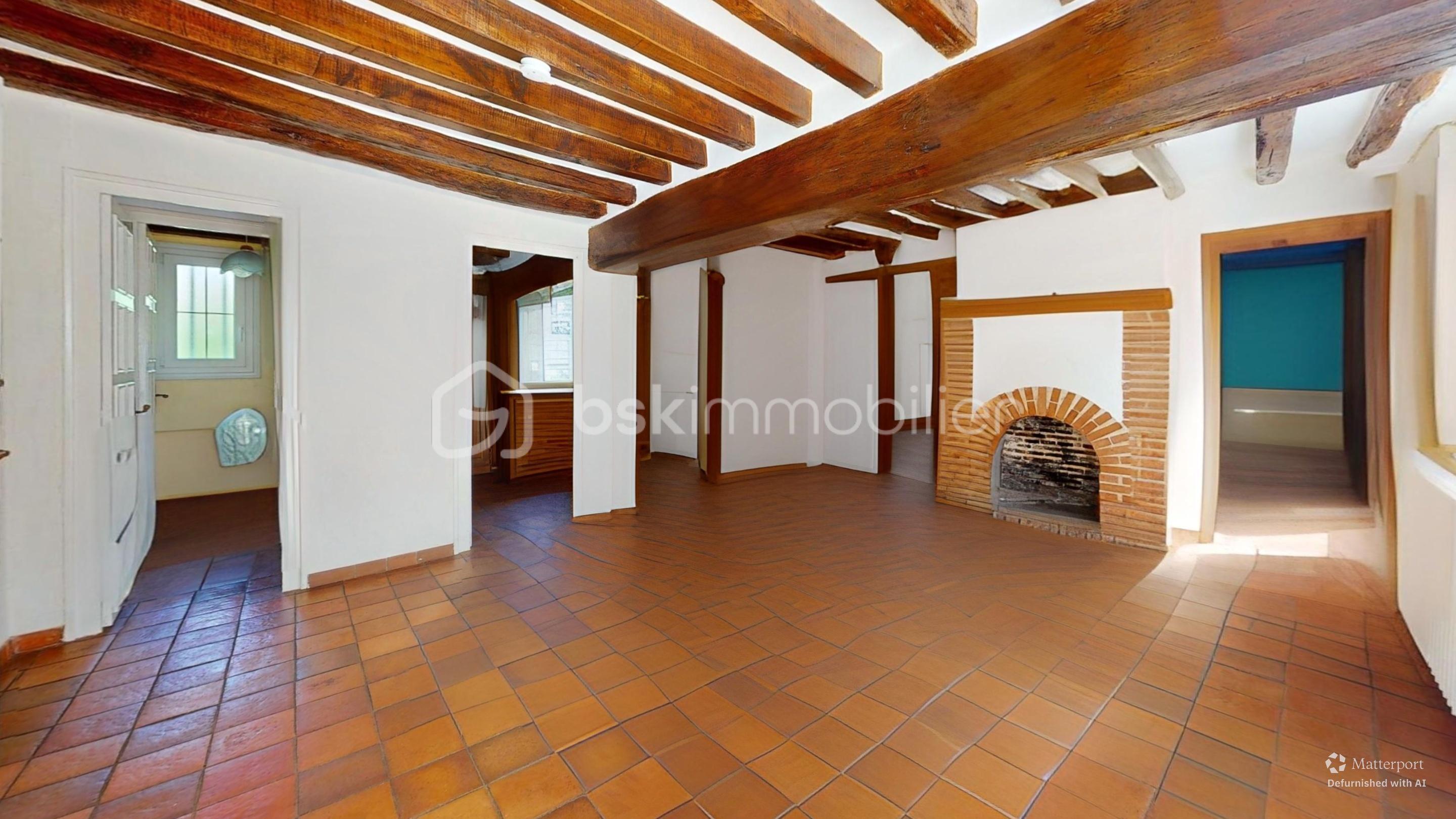 Longere-Quiers-Living-Room-Defurnished 3.jpg