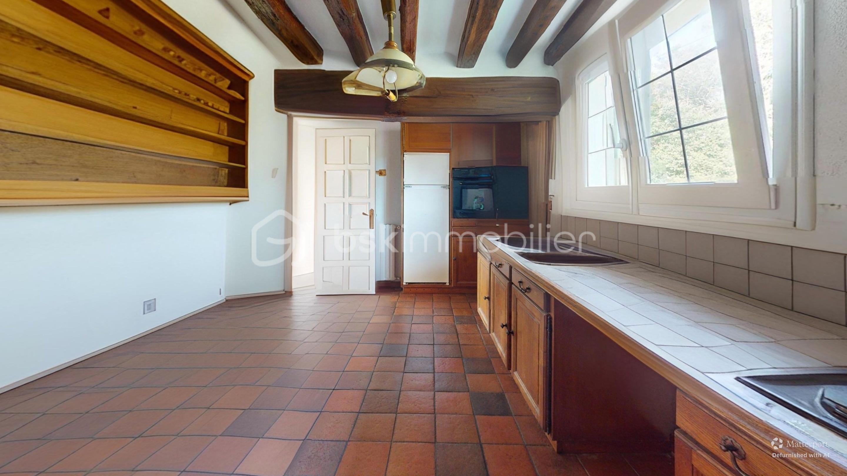 Longere-Quiers-Kitchen-Defurnished.jpg