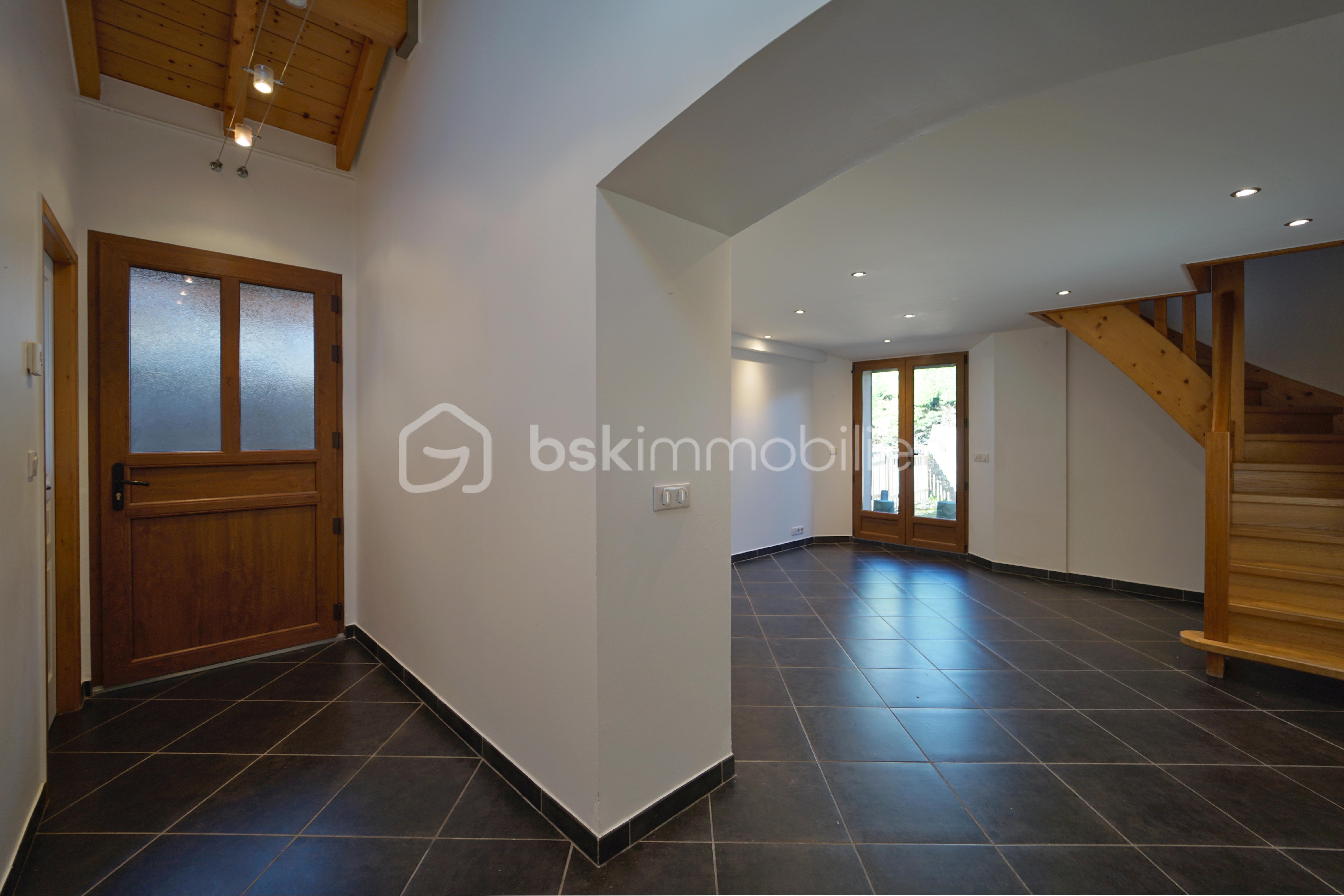 Maison de 62 m² - entree-sejour.JPG