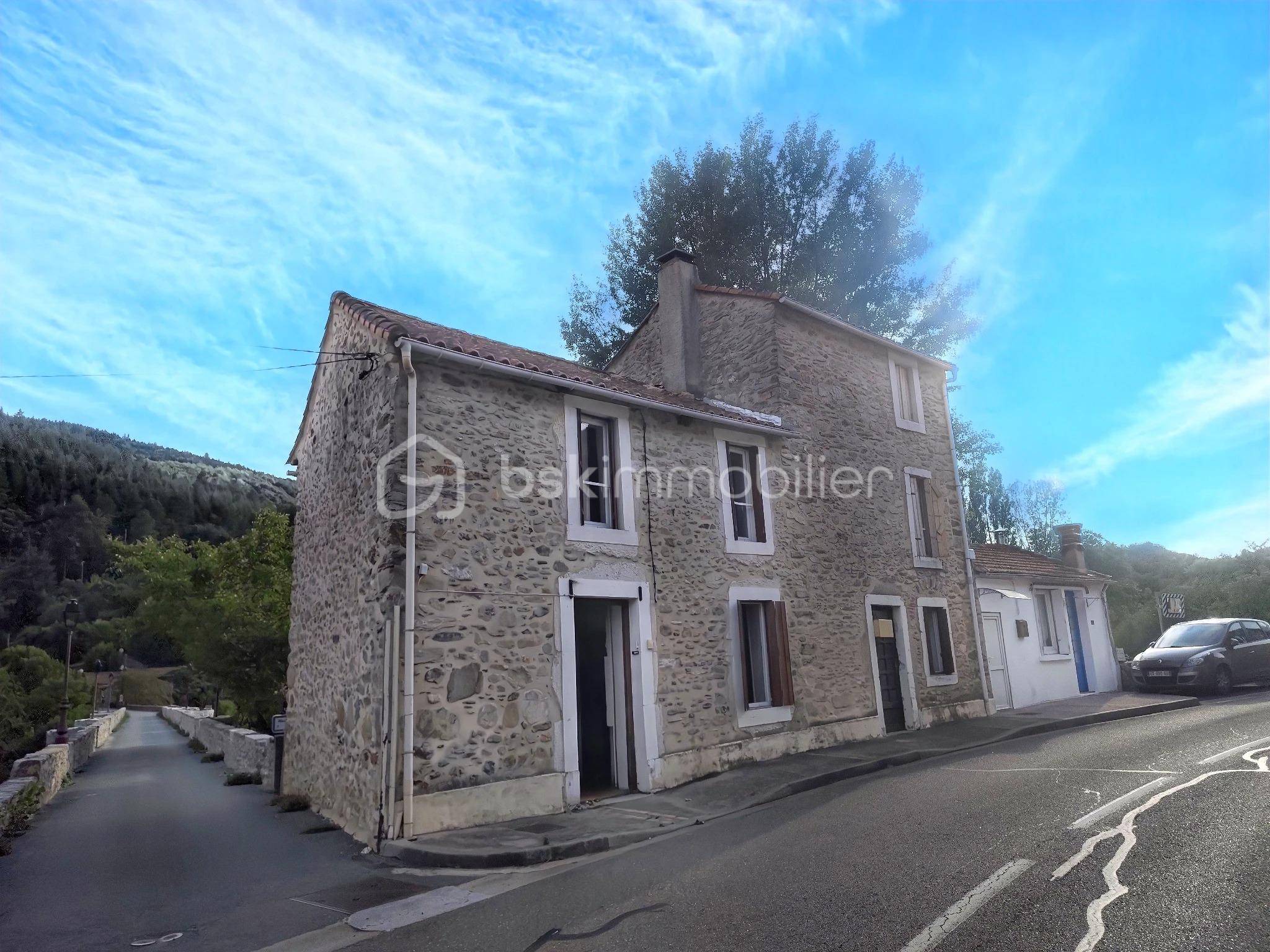 Maison ancienne de 120 m² - 8A391BD0-D9DD-DF1E-ECC5-A9672BEB23F1.jpg