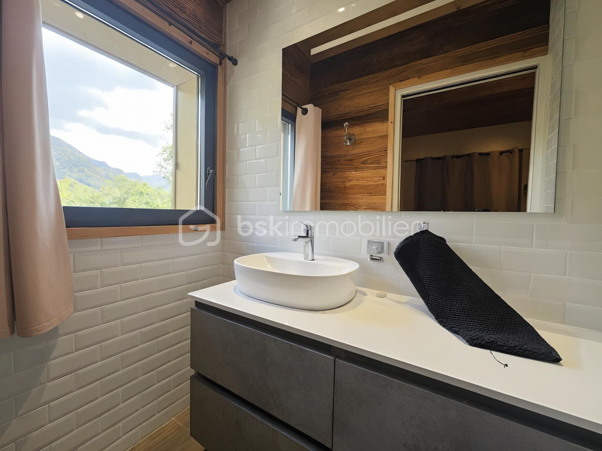 d0bb6f15ab63300-1.jpg