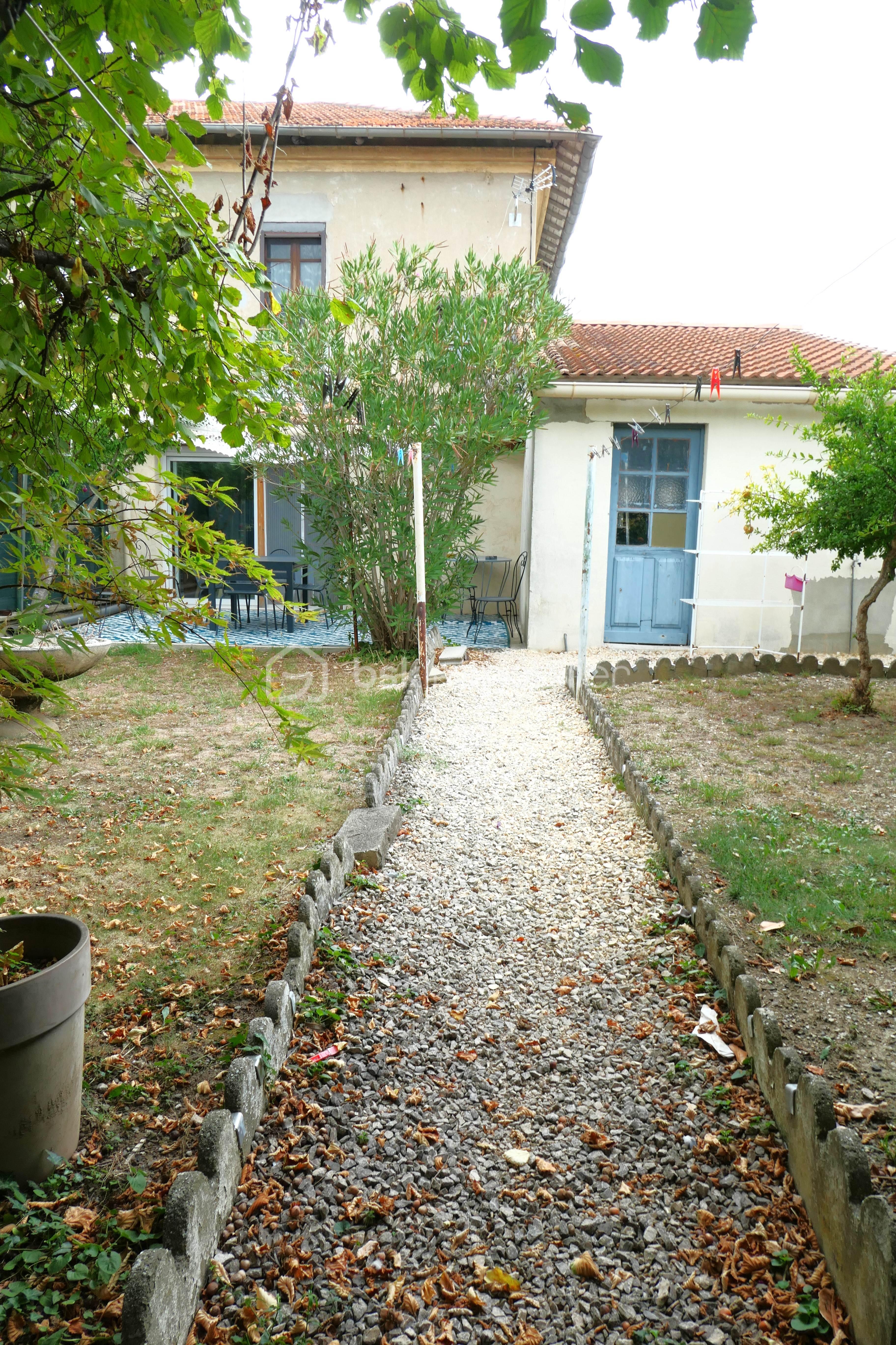 Maison de ville de 72 m² - P1002291.JPG