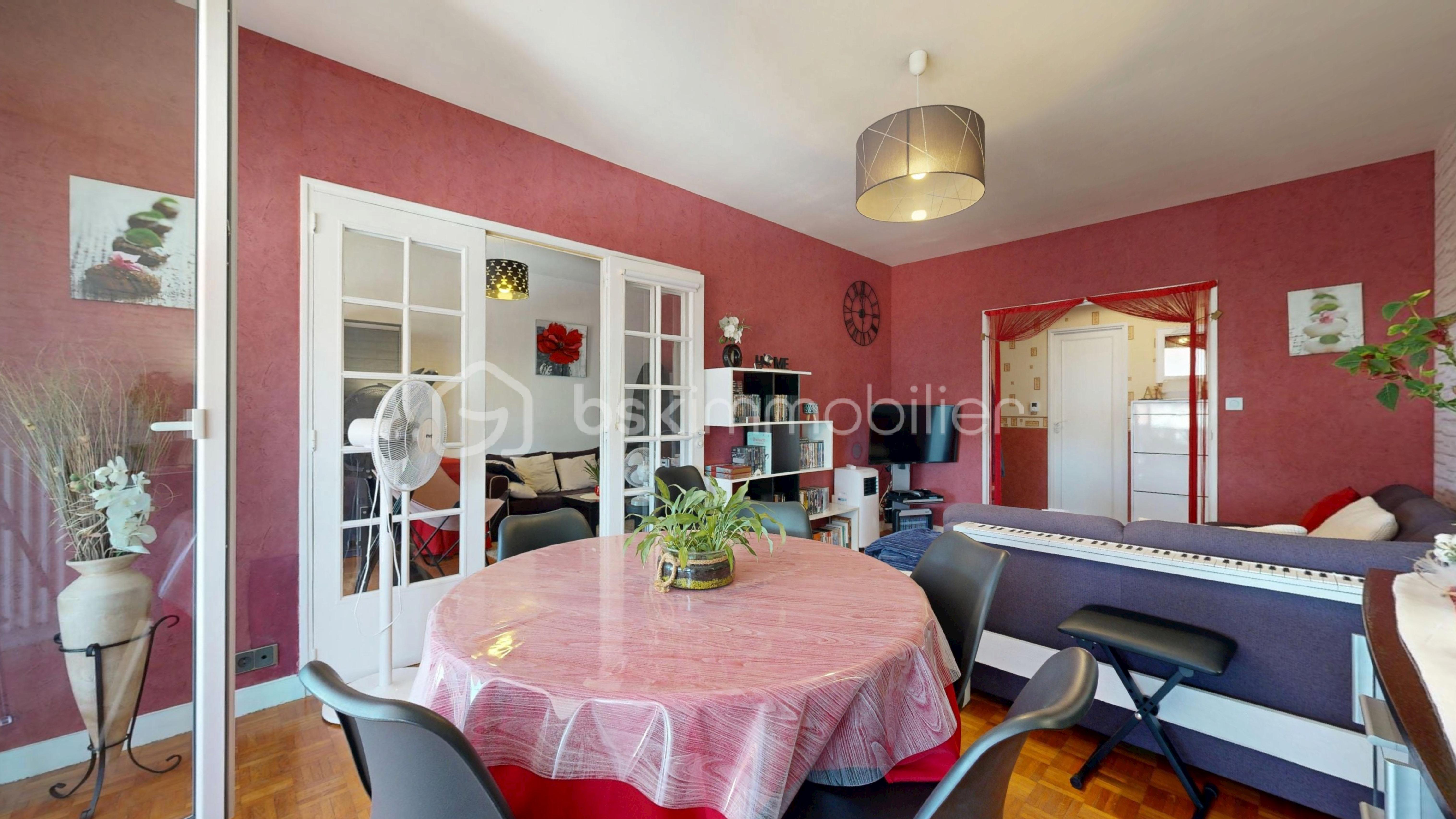 APPARTEMENT-T4-08262026_102122.jpg