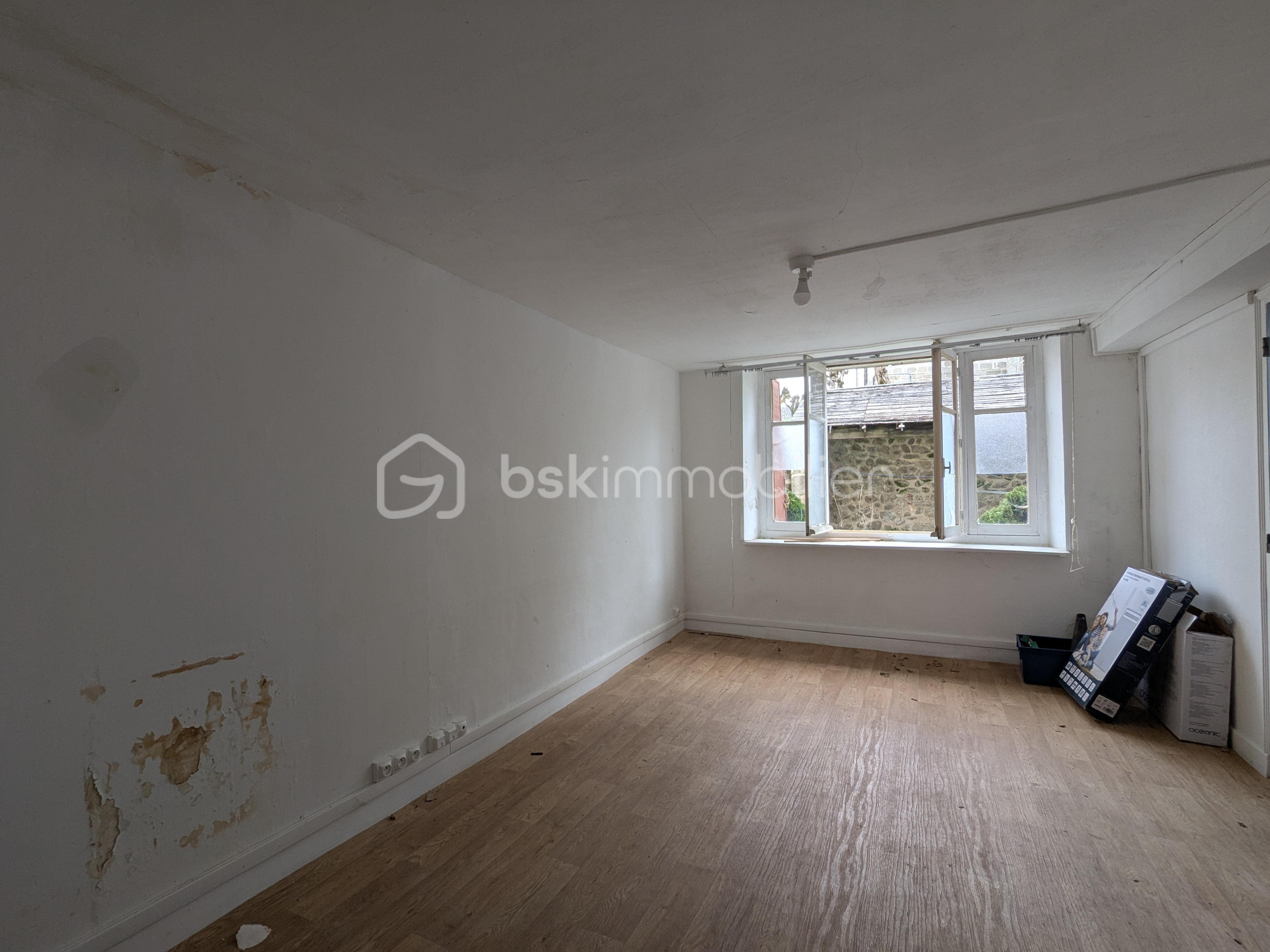 Maison de 180 m² - PXL_20250402_130828044.jpg
