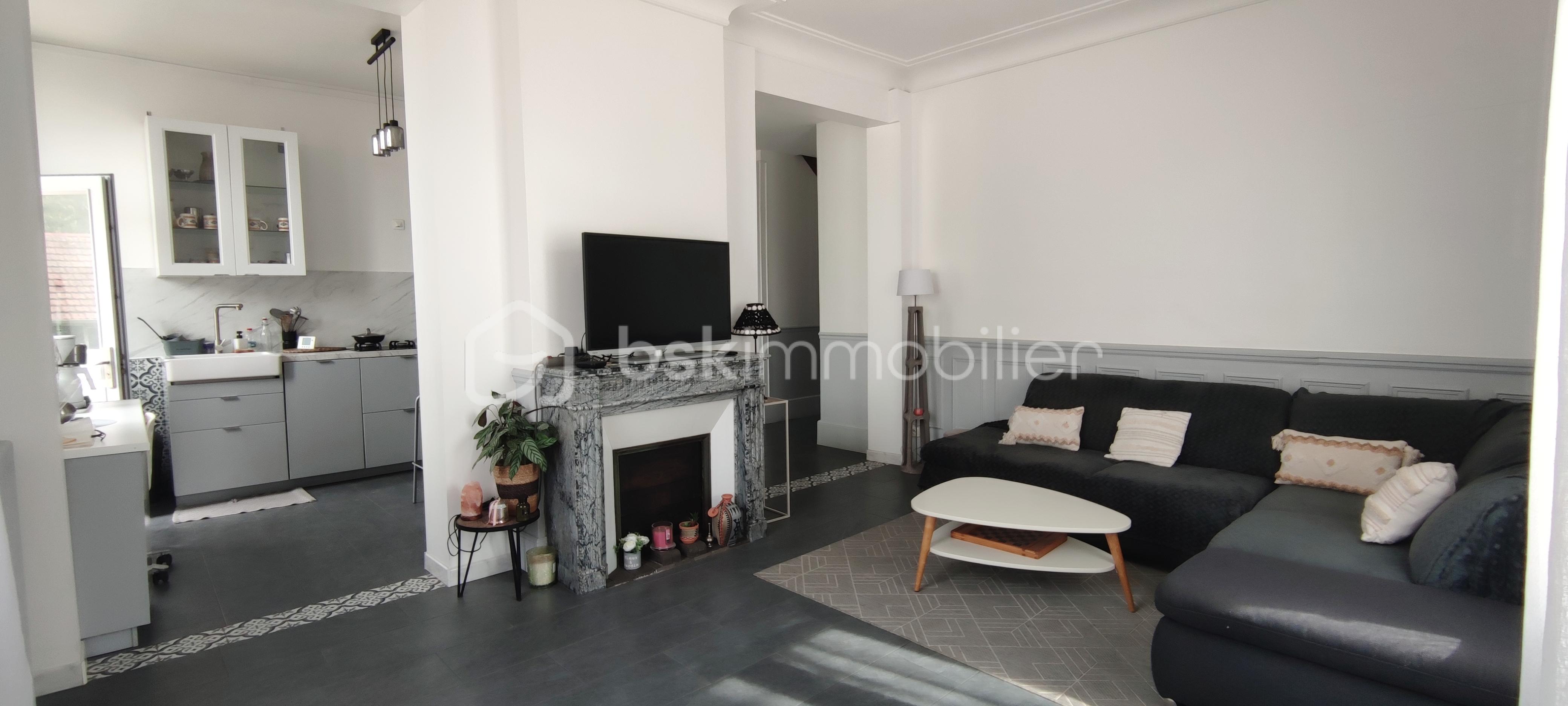 Demeure de 146 m² - SALON1.jpg