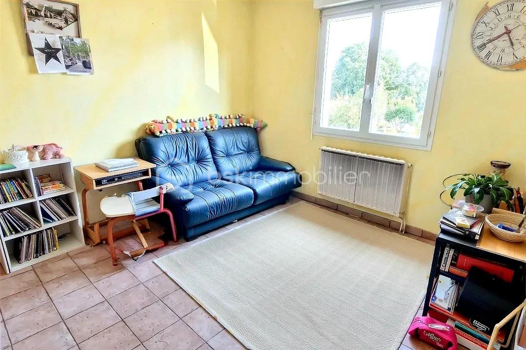 Maison traditionnelle de 120 m² - c9fksFkIL7QsB8vzNk2BtvQ14KmHsorstQQaD0ln.jpg