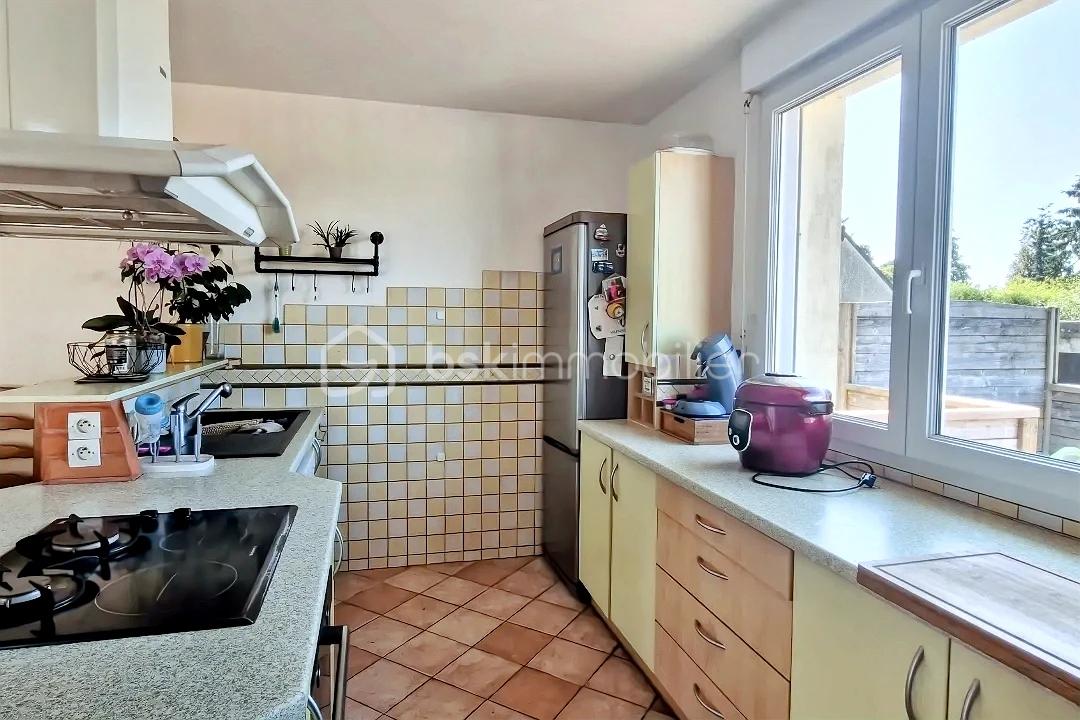 Maison traditionnelle de 120 m² - JPc8XXrCxNpzgohlTuvTj5dAWOpyYIoDcVSWQjKj.jpg