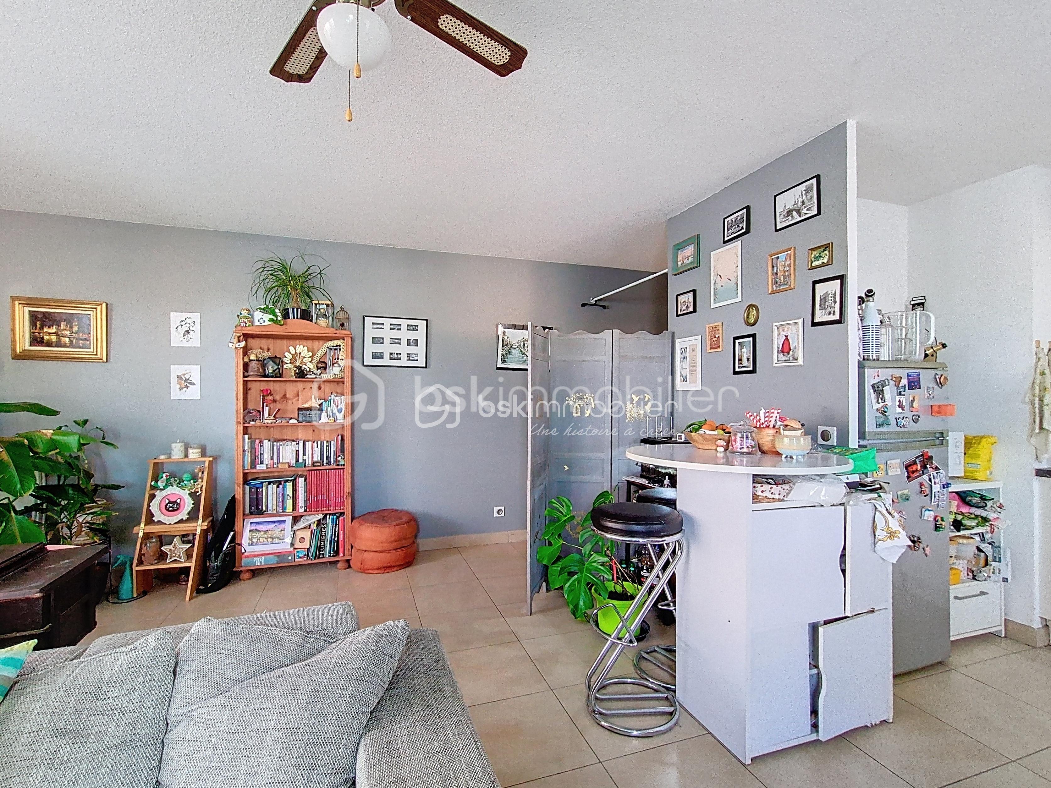 Appartement de 75 m² - Vue salon.jpg