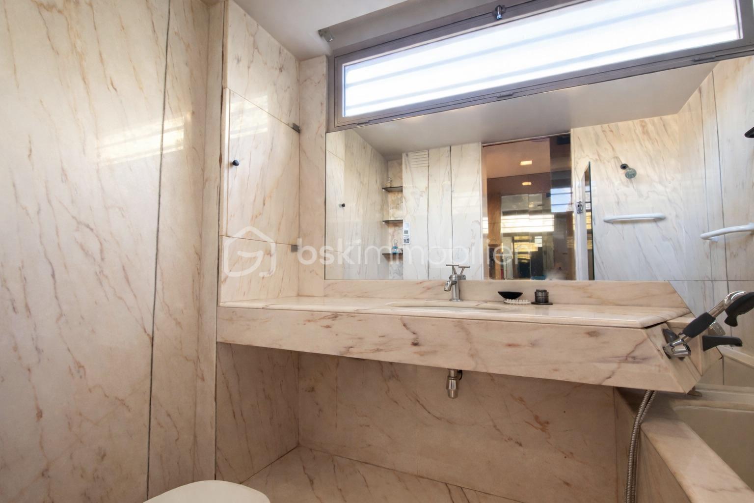 ChatGPT Image 8 mars 2026 à 00_51_44.jpeg