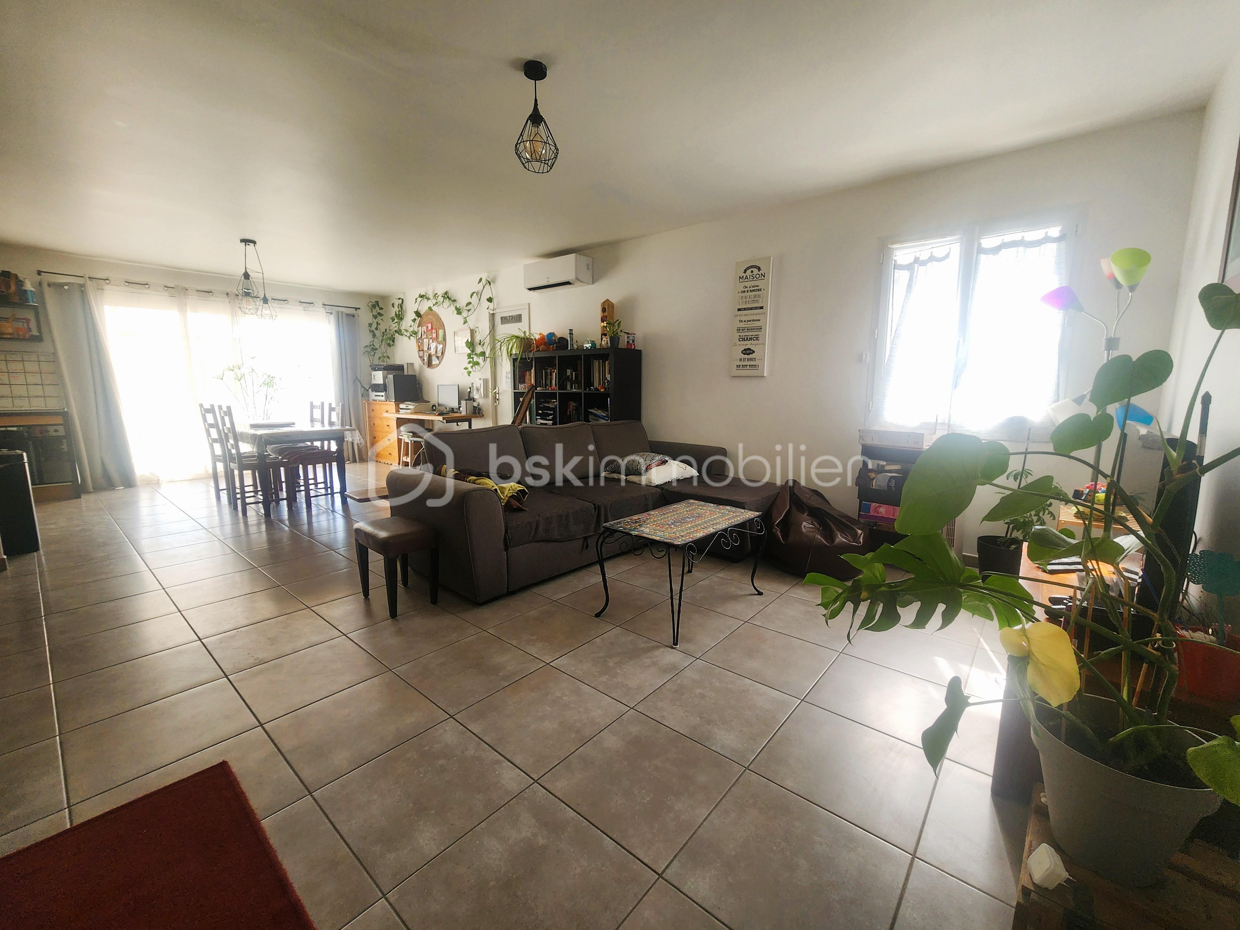 Maison traditionnelle de 90 m² - Salon.jpg