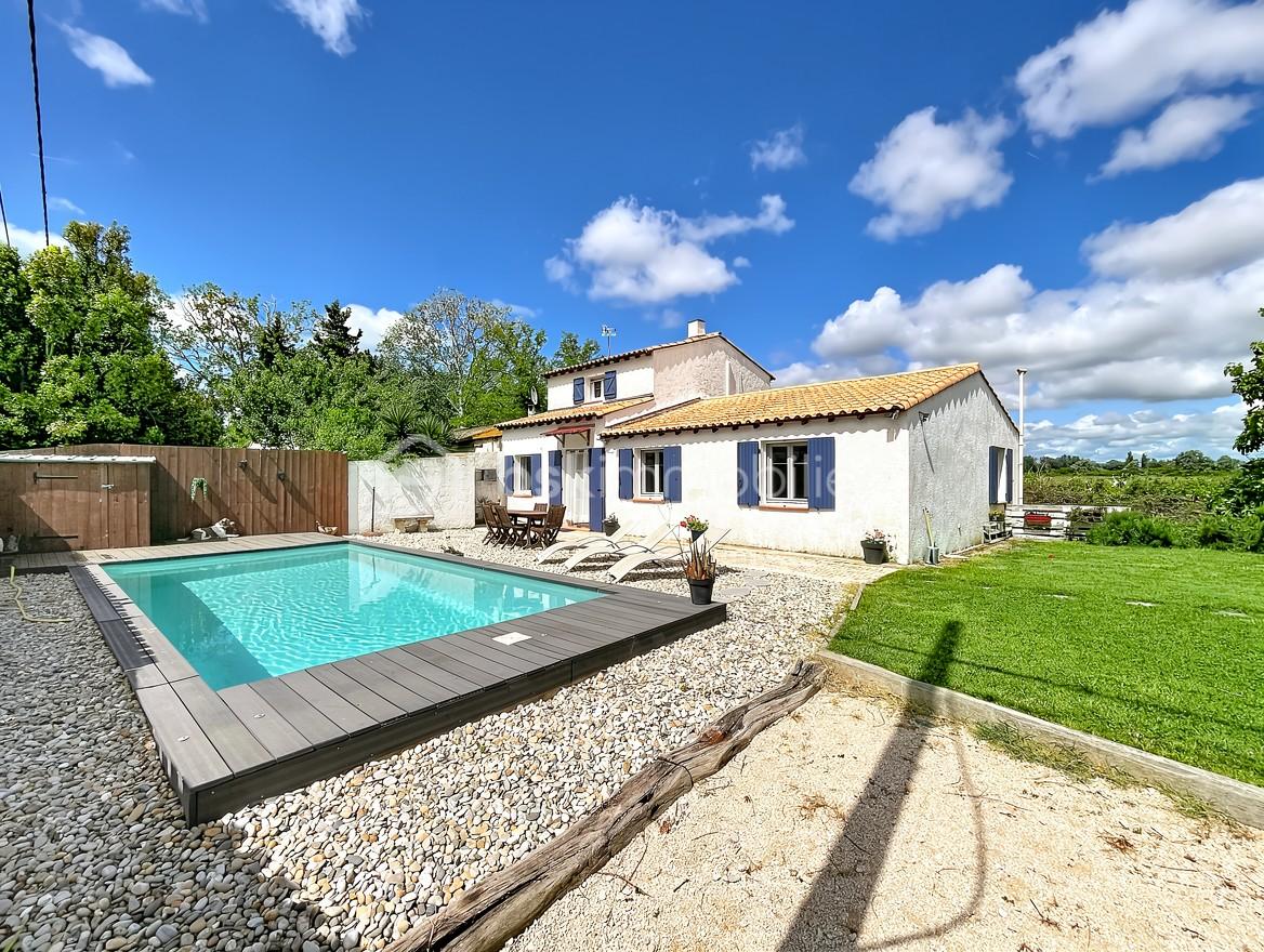 Maison + piacine.jpg