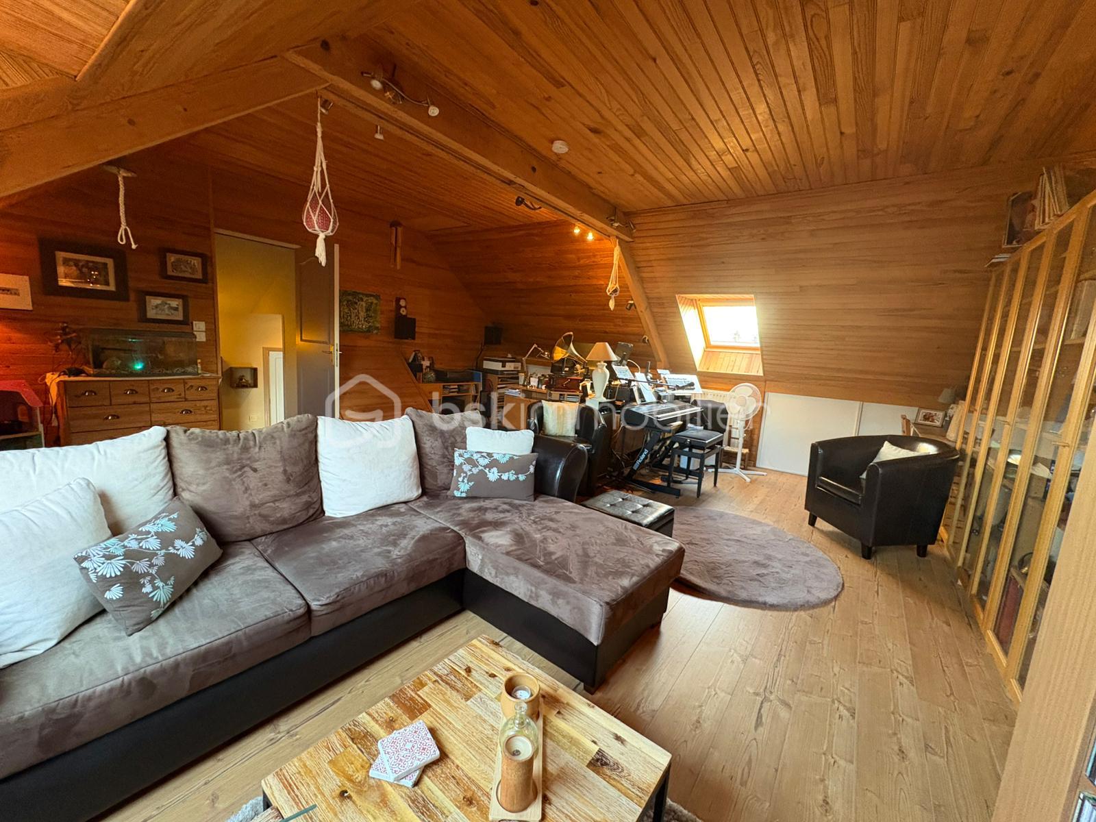 Maison de 110 m² - piece loisirs.jfif