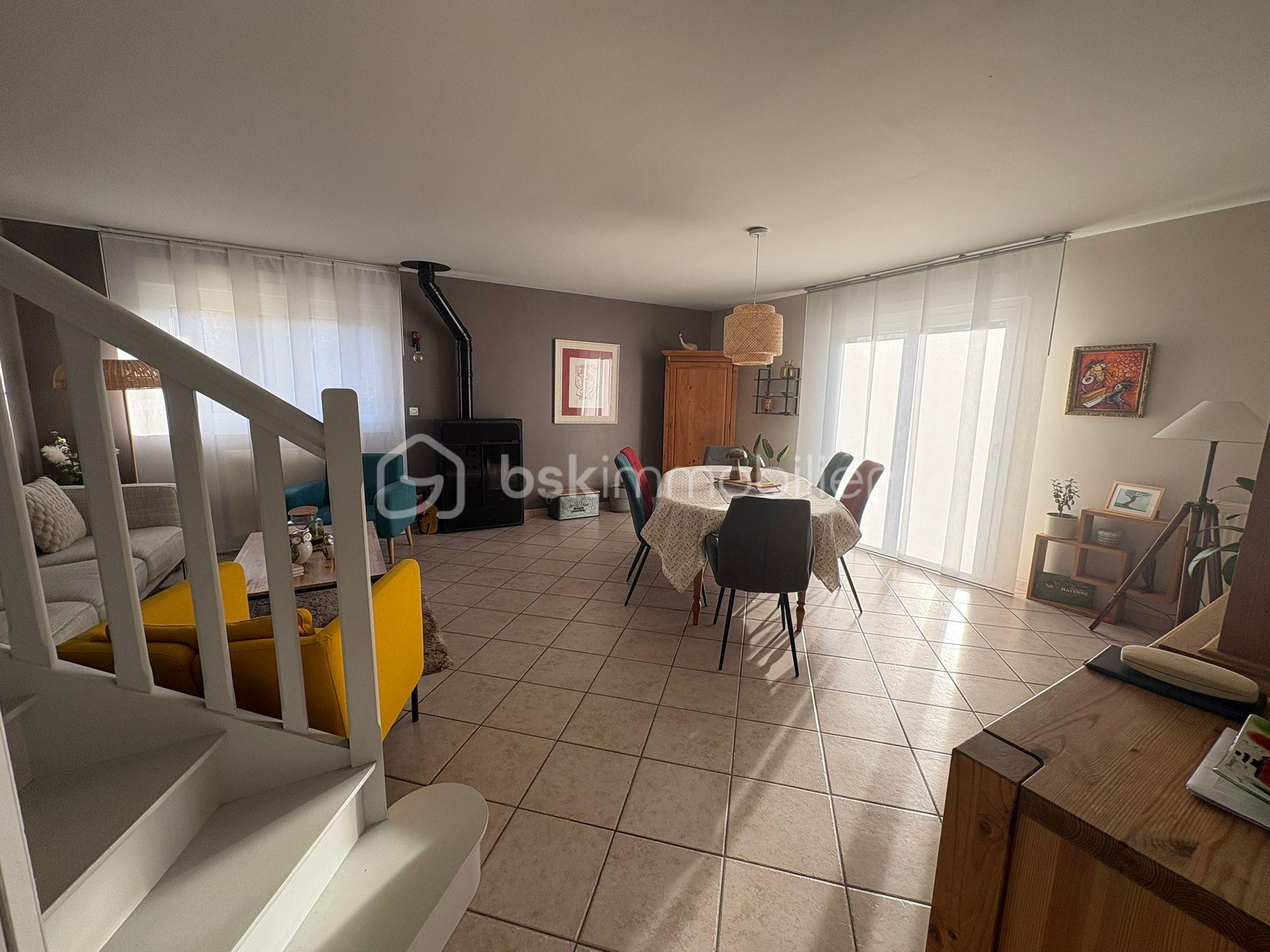 Maison de 110 m² - SALON 3.jfif