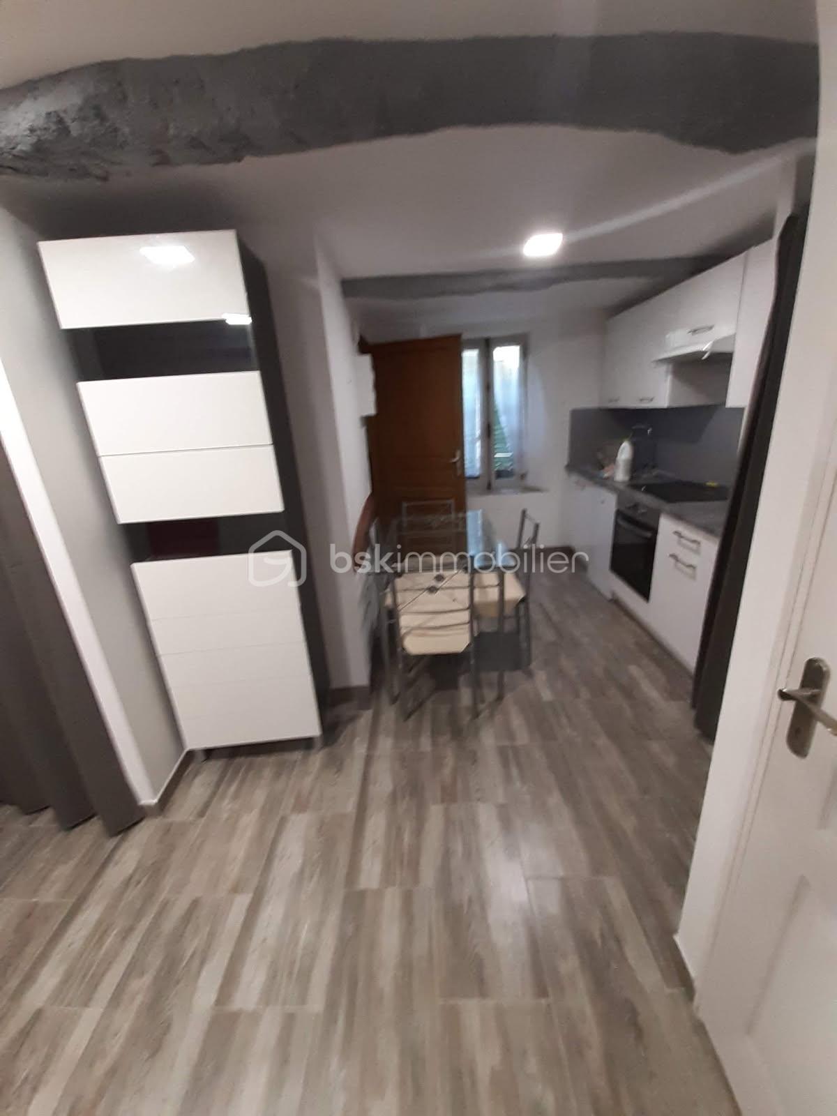 Maison de ville de 160 m² - 7071113724310930159.jpg