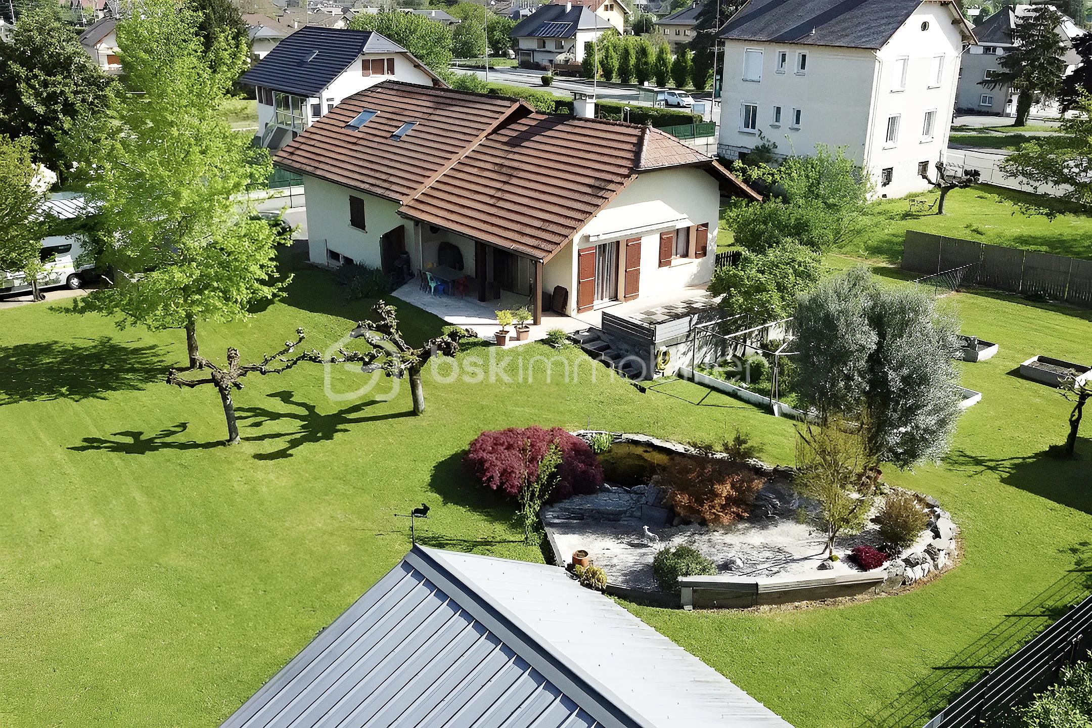 Maison traditionnelle de 140 m² - hoqi-11cd560bb9a64e31a8bb05afc5d13a98.jpg