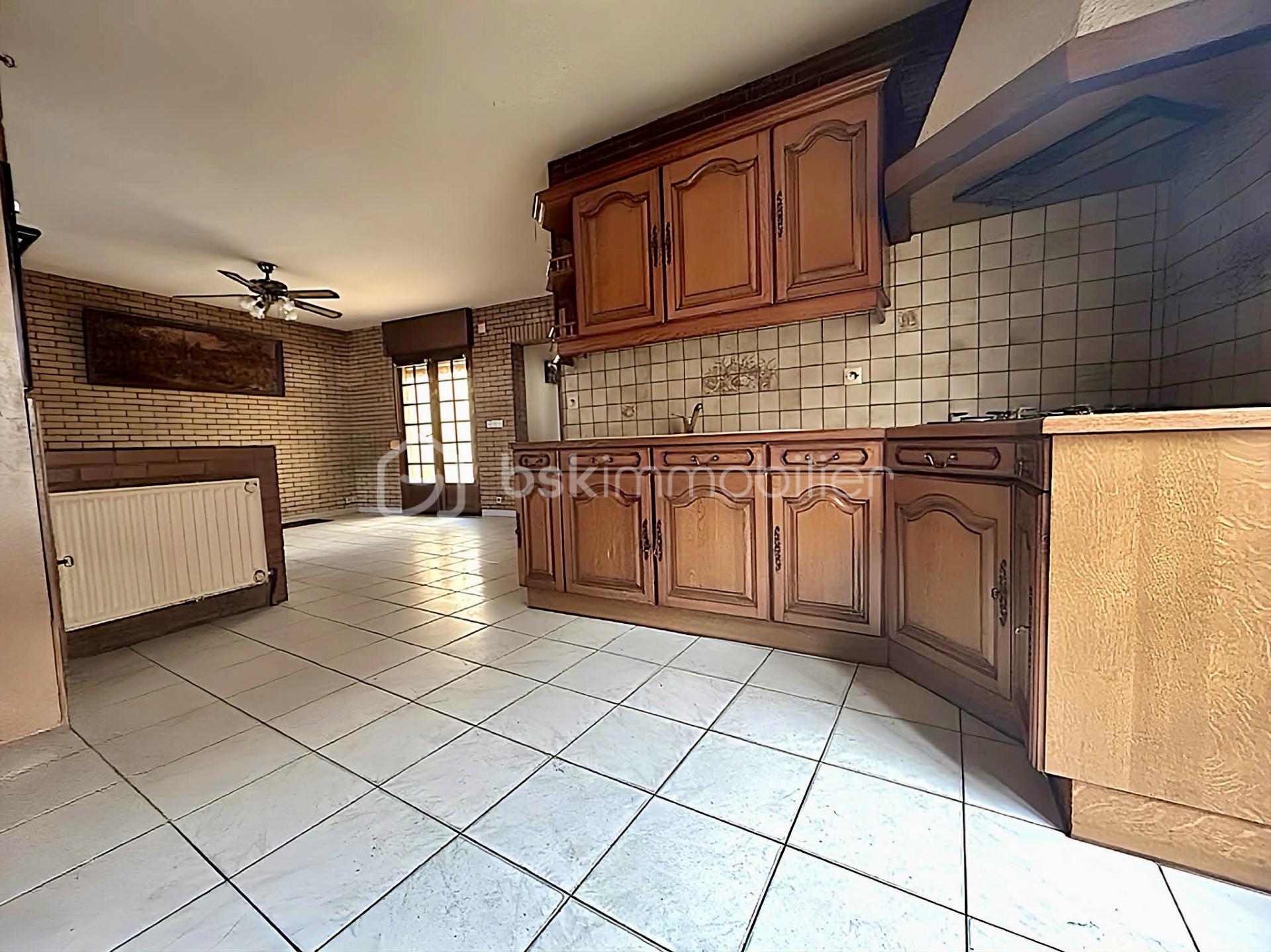 Maison de ville de 90 m² - thumbnail_att.w-S8nXp3dKPZ8Rn9dziX0hM4EnRcgOCjiT5pxw295i4.jpg