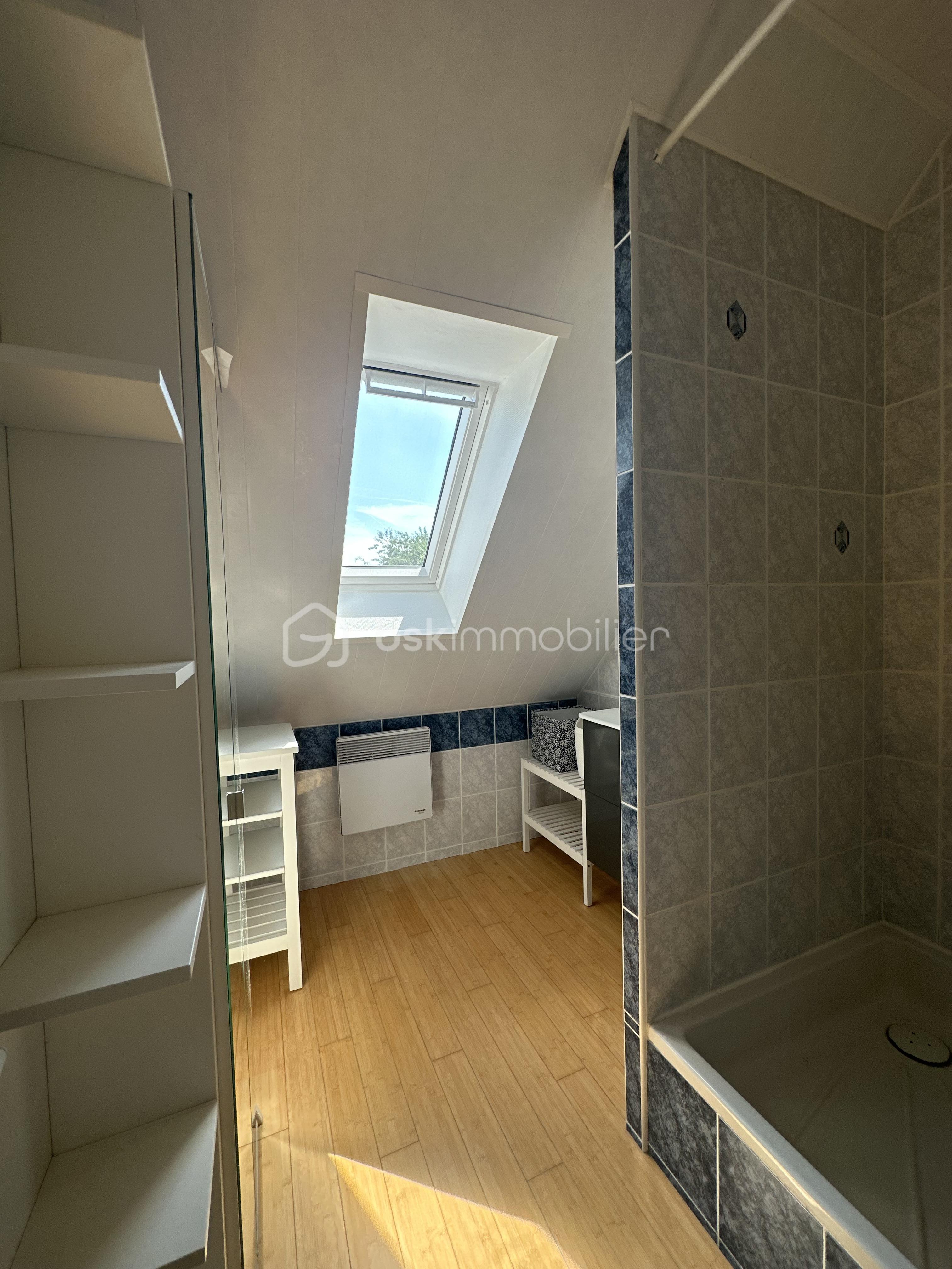 Maison traditionnelle de 154,86 m² - TRP5PNbmkhSDepeeWVZUcg43mp3EPIsSKXBE9Bf5.jpg