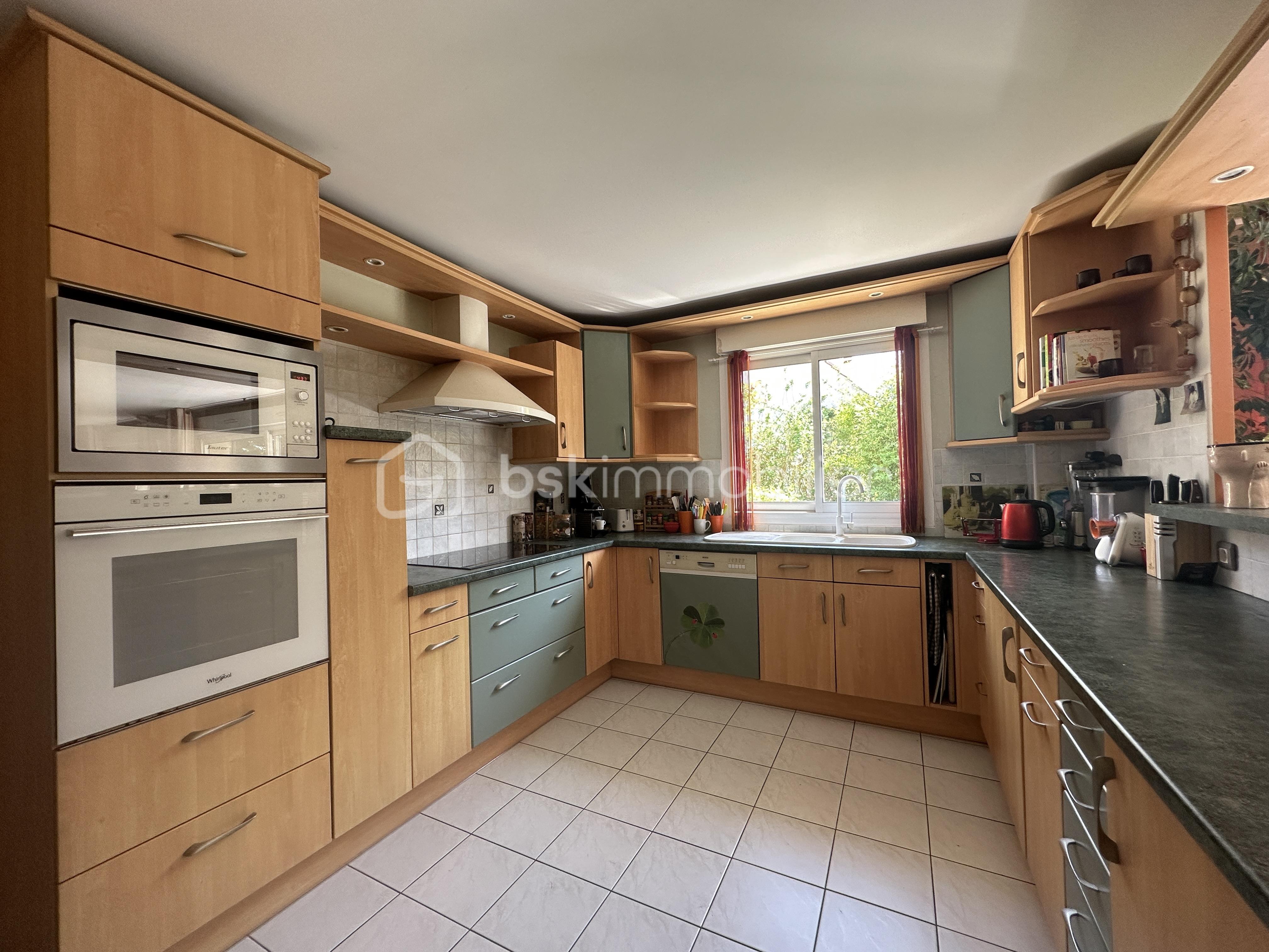 Maison traditionnelle de 154,86 m² - LxglmkkUpSC6G3I6eNa1IfUfGK7WuyjEDXr25etC.jpg