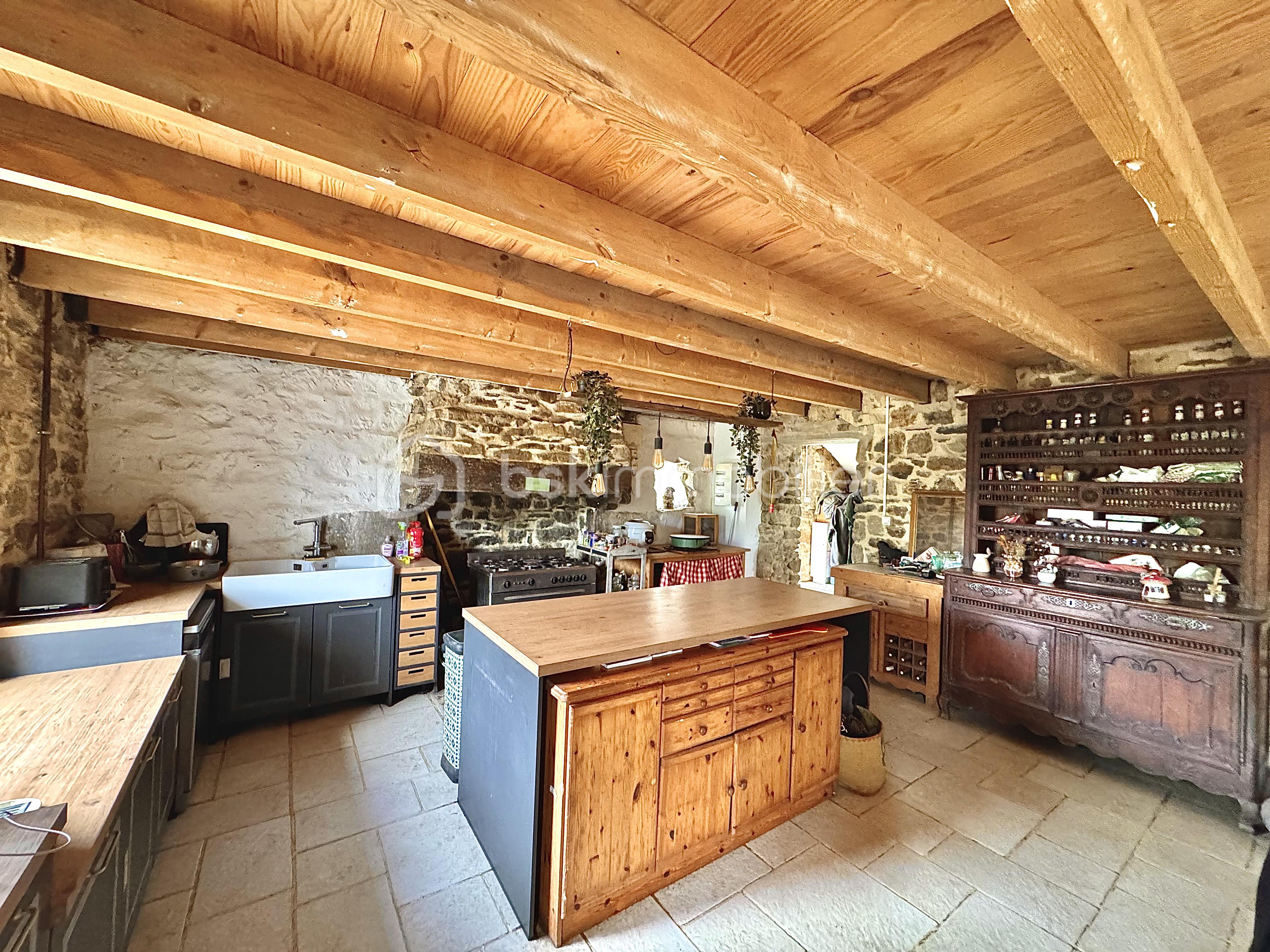 Maison 5 pièces 148 m² · à Scrignac · 147,6 m² · 219 900 €