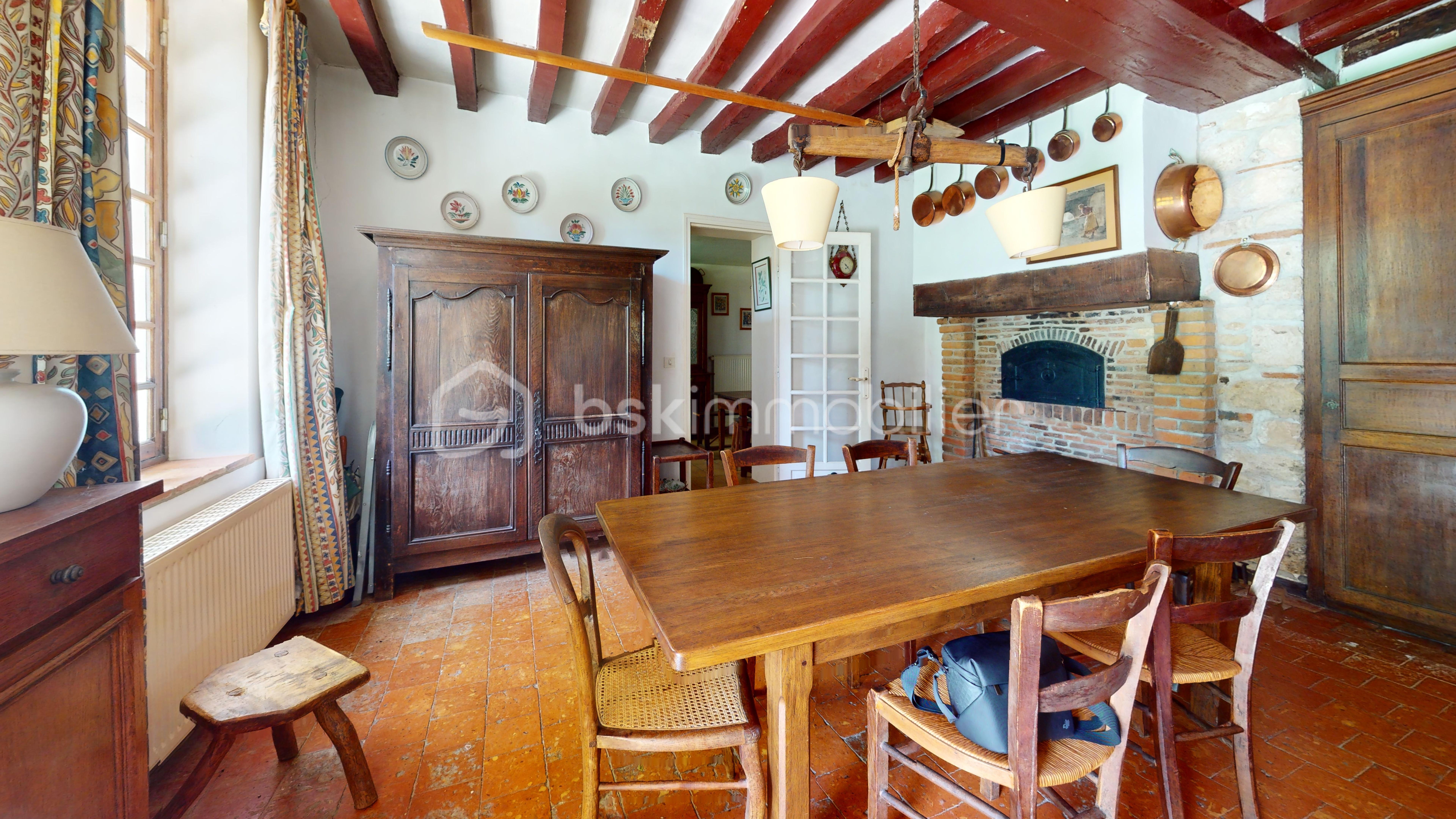10-Jardin-de-la-Thibeaudiere-Dining-Room 1.jpg