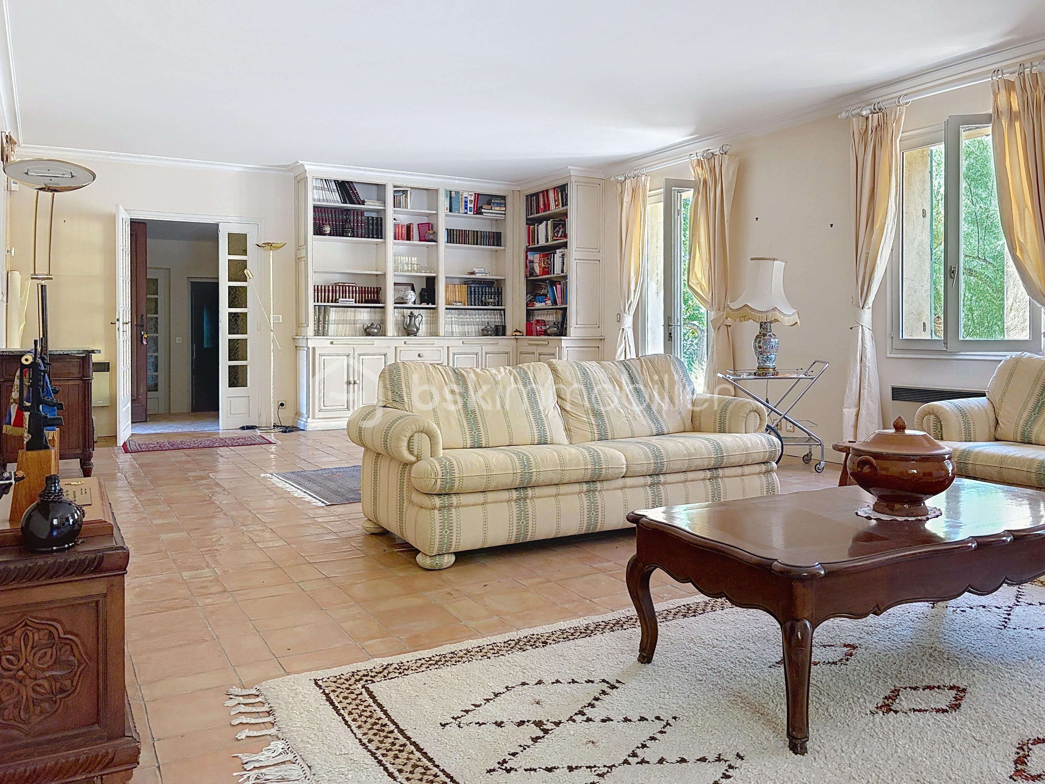 Maison provencale de 230 m² - moi_00001.jpg