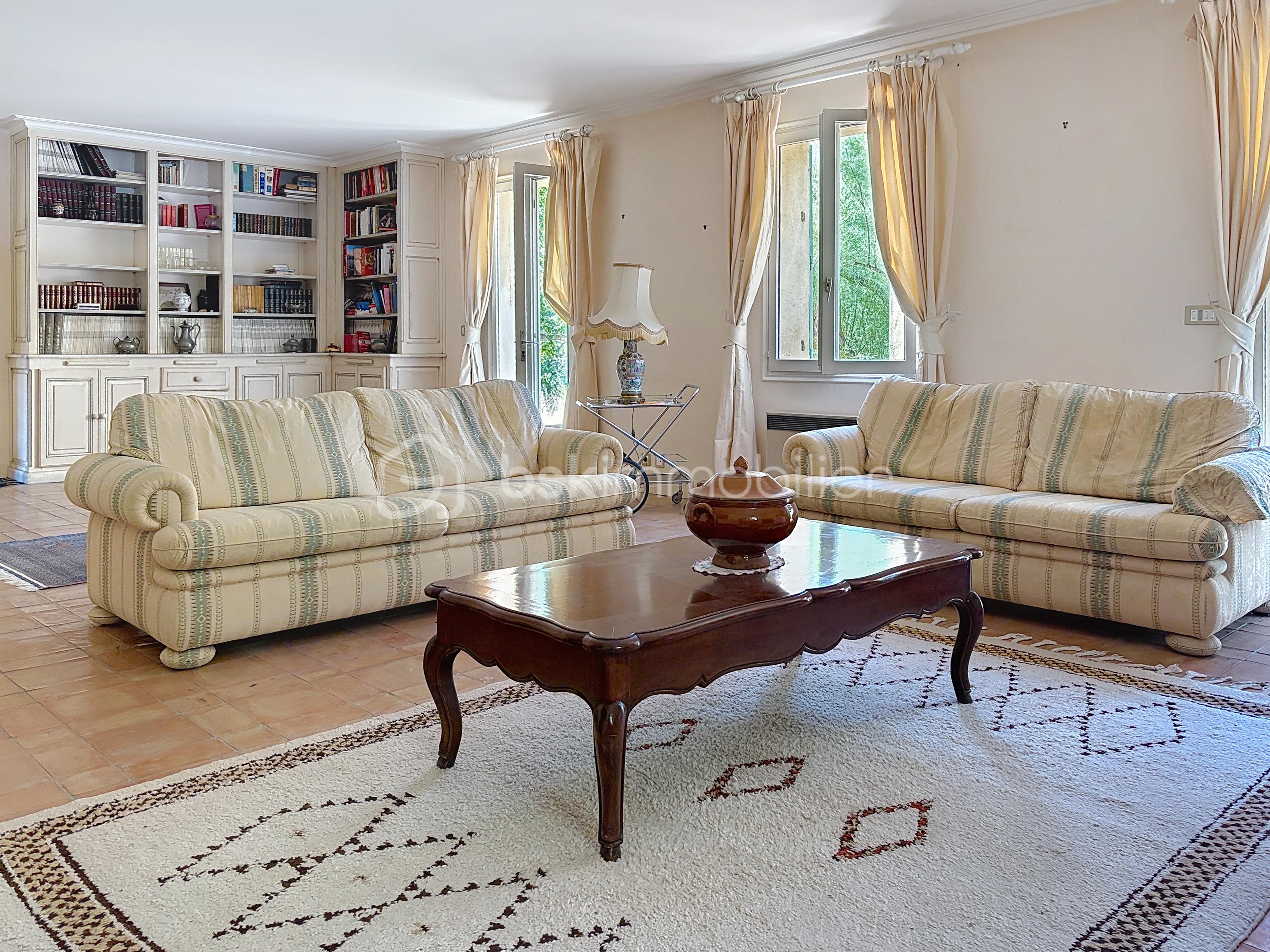 Maison provencale de 230 m² - moi_00002.jpg