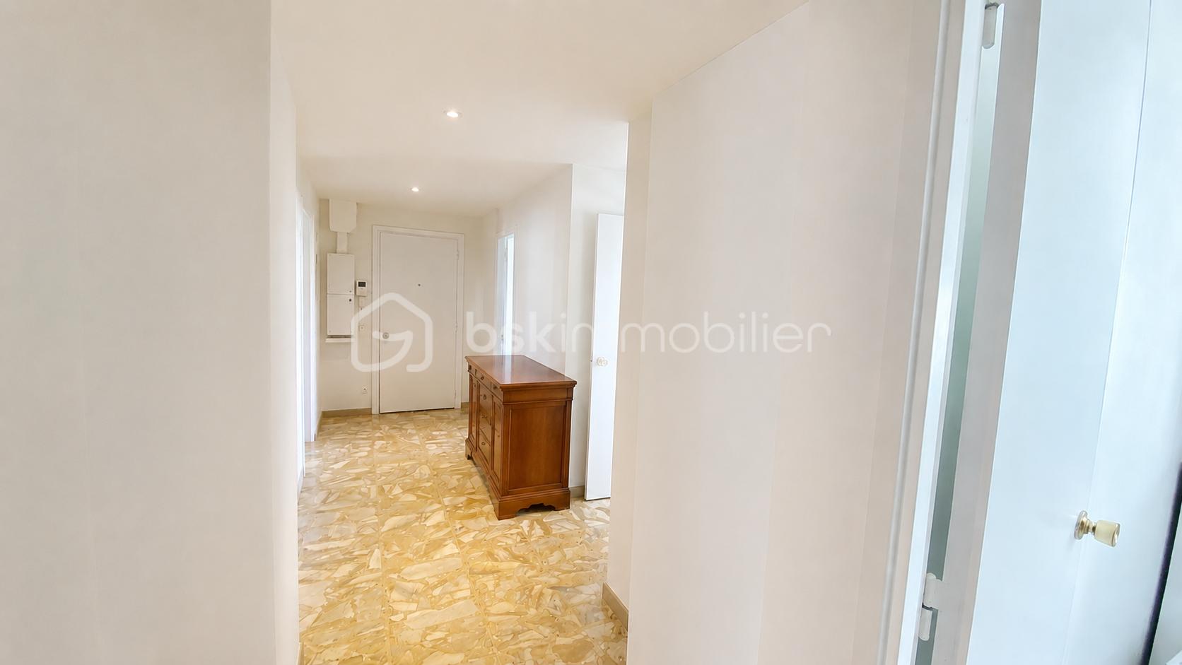 COULOIR CARIOTI DEPUIS LE DRESSING OK.png