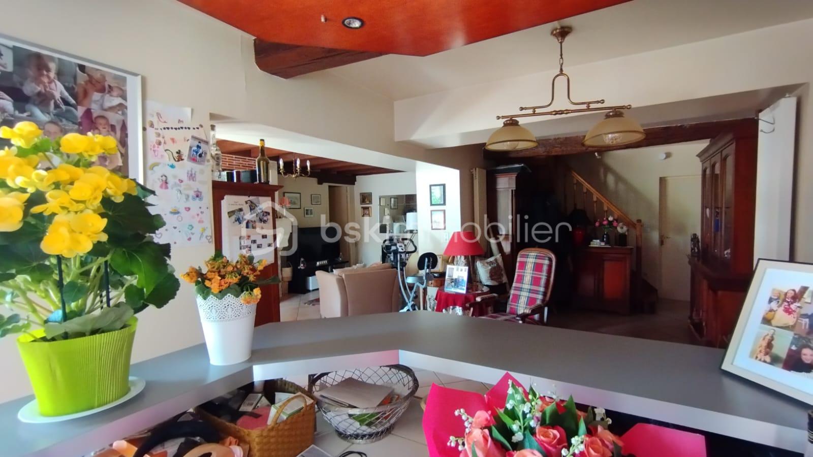 Maison de 143 m² - LHo5xNAjQQuMQz2FlMtxEJIqKX7p1TpNEqek96b8.jpg
