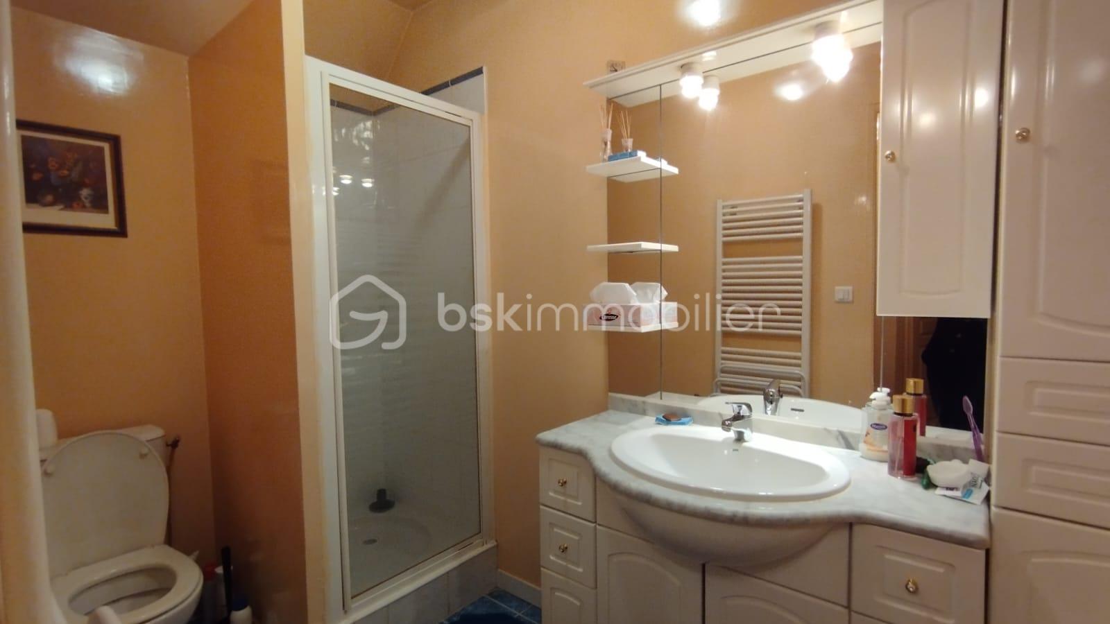 Maison de 143 m² - VWXTcigyBKk0YAA0DiuoCgHkzlX4UsKc1YKhMvbP.jpg