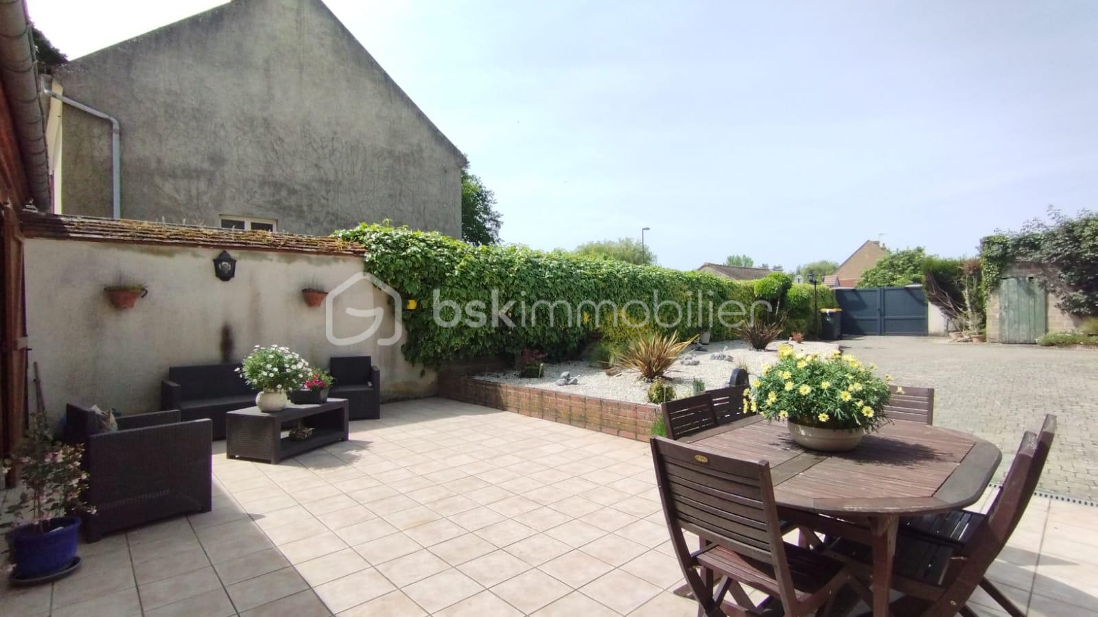 Maison de 143 m² - 6MYJRtZP3oZgZkxbhjh0siSbFEu0VghttyFQodJi.jpg