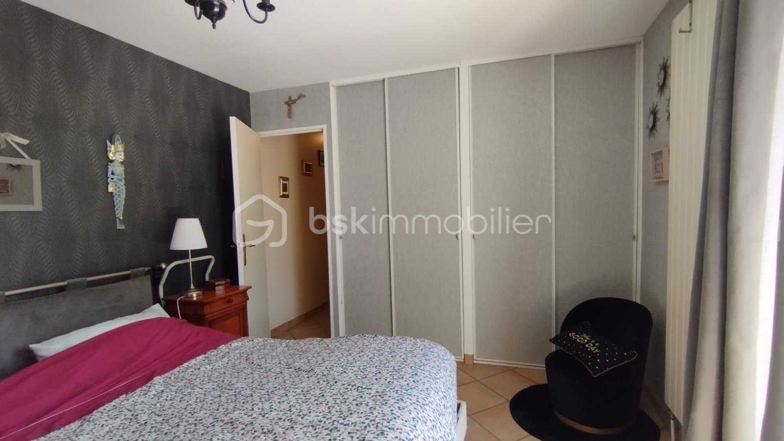 Maison de 143 m² - kWVFfr6EbP8RpQ1zhEzQrSGZ31YFQfLq4QXcirDM.jpg