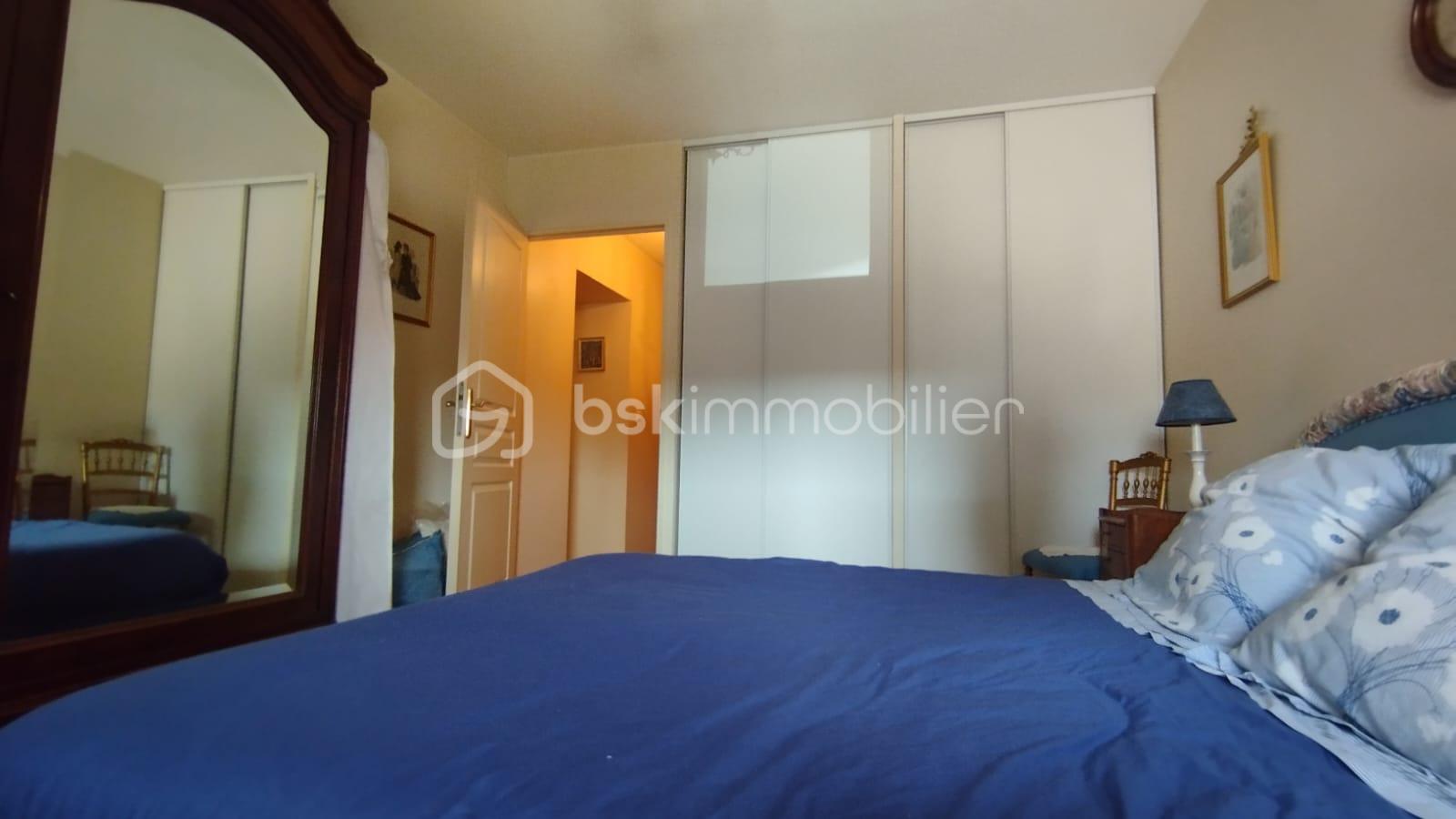 Maison de 143 m² - OEtzE1XLH15nJTFXPyJSwdCZ8R63tzHVs25LvI46.jpg