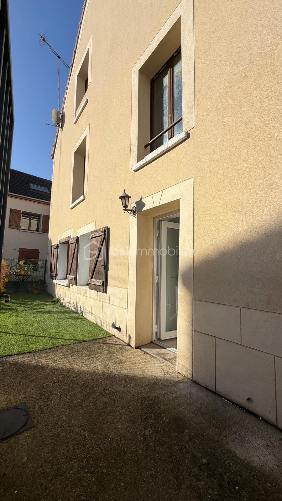 Maison de 112 m² - WhatsApp Image 2025-11-03 à 11.09.42_067bcf64.jpg