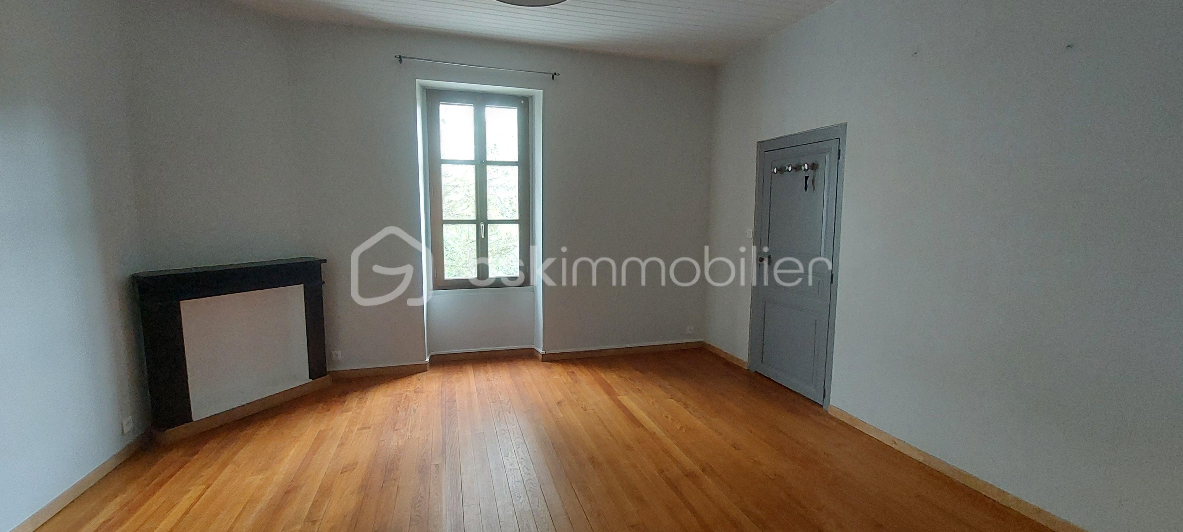 Maison ancienne de 181,31 m²