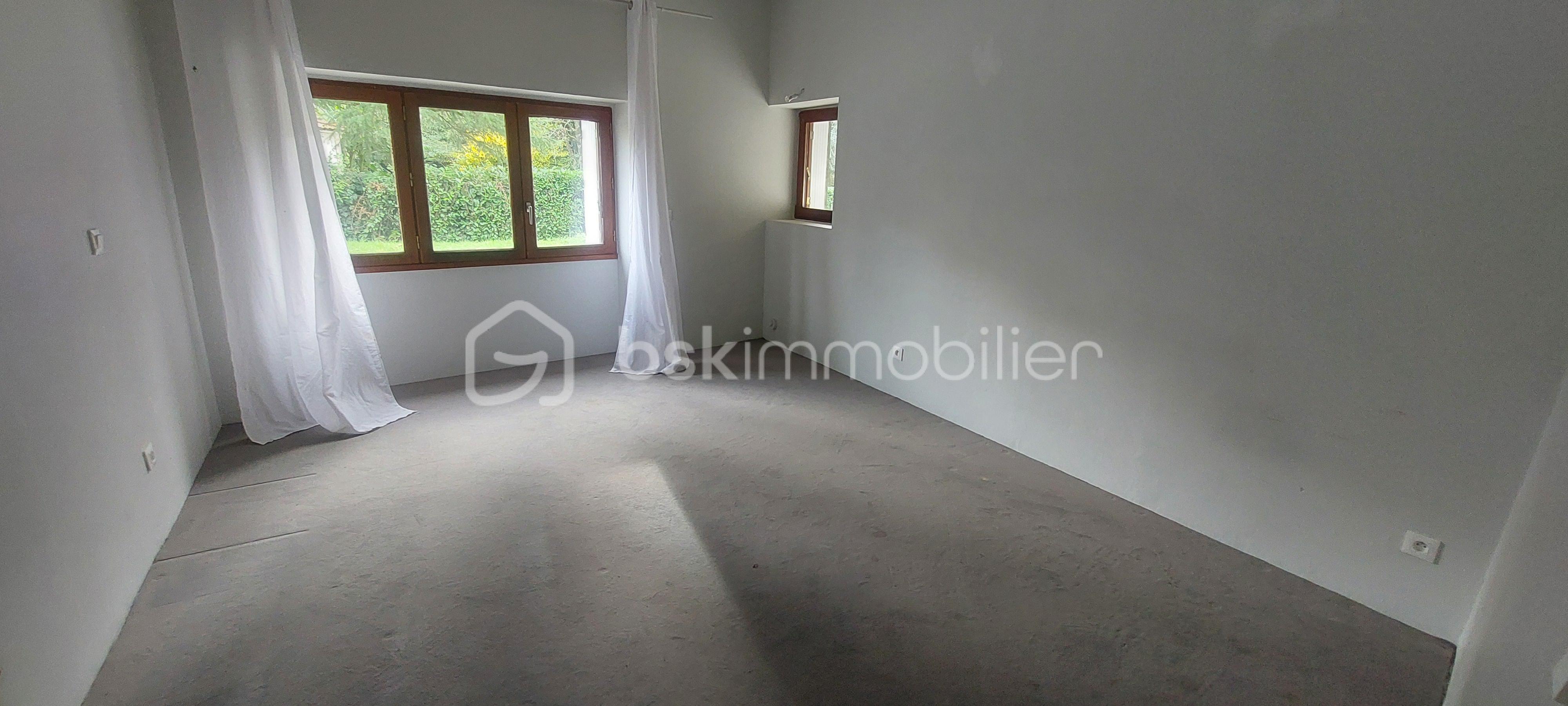 Maison ancienne de 181,31 m² - 20251113_135449.jpg