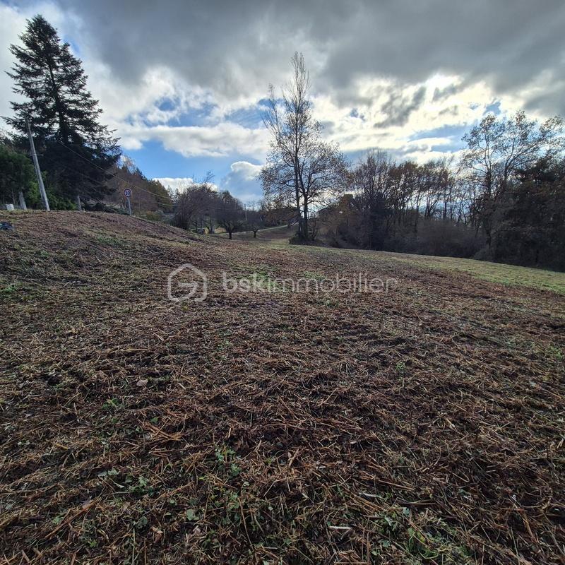 Terrain de 2 910 m²