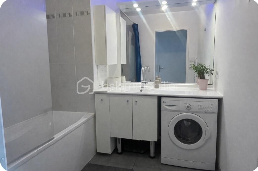 Appartement de 73,80 m² - SALLE DE BAIN.jpg